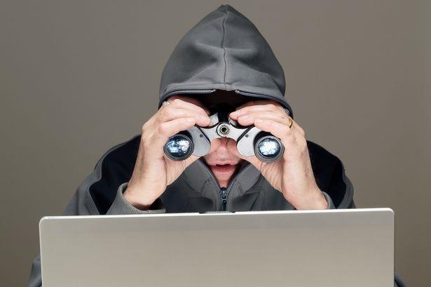 Dung bao gio cai email cong ty len dien thoai ca nhan cua ban hinh anh