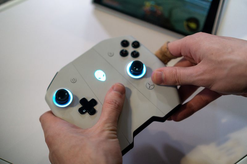 PC choi game thiet ke y het Nintendo Switch hinh anh