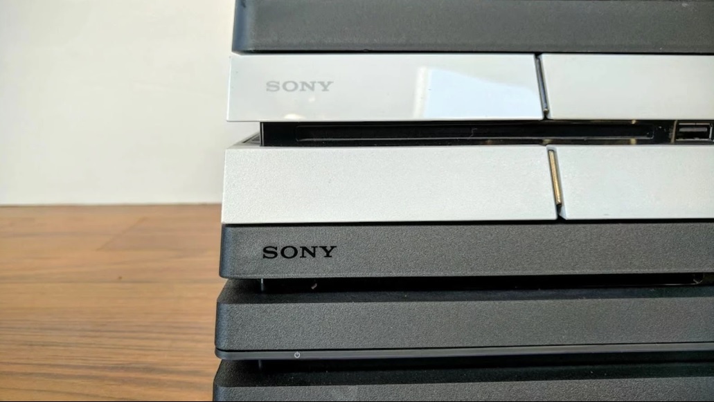 Nen mua PS4 hay PS5 anh 1