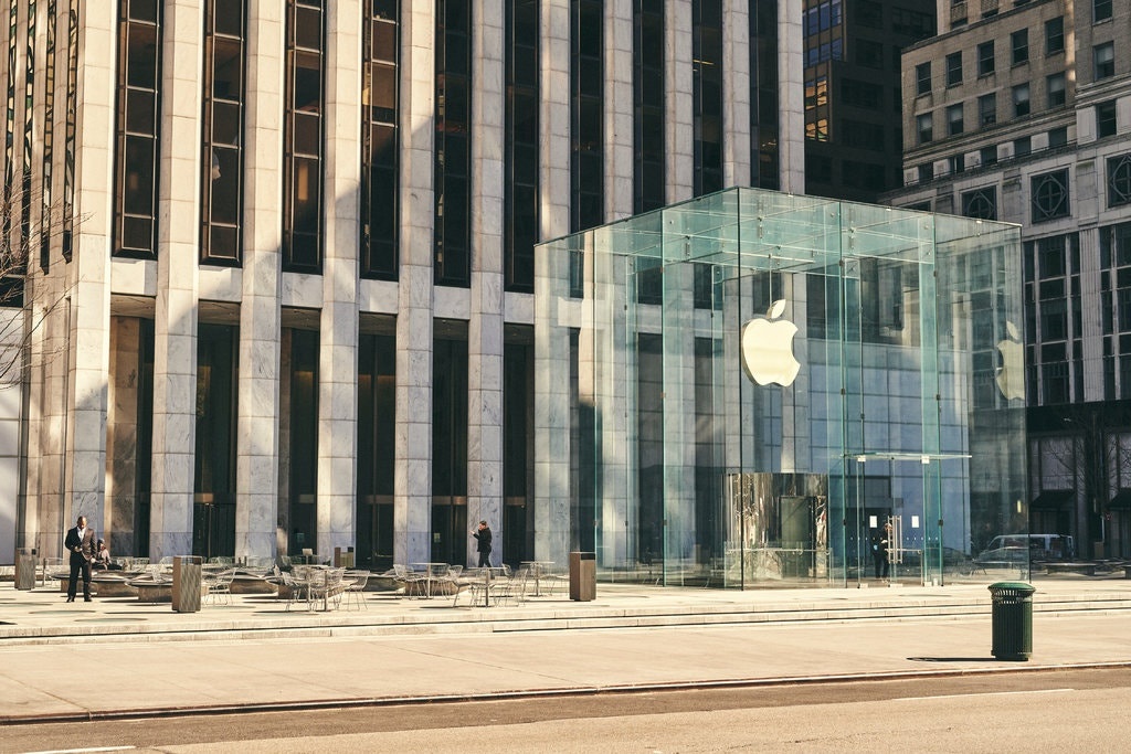 Tai sao iphone moi khong that su can thiet anh 1