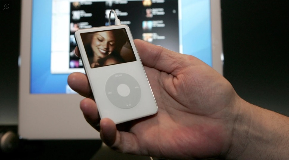 Apple va chinh phu My tung bi mat che tao mot chiec iPod dac biet? hinh anh