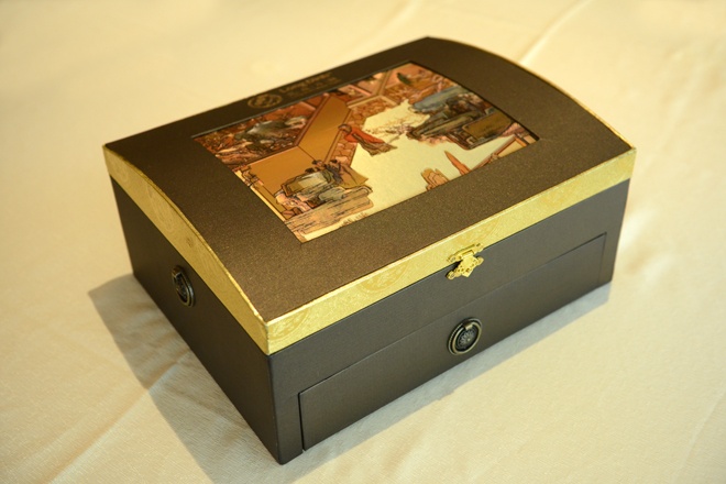 Mo hop banh trung thu ma vang gia hon 4 trieu dong hinh anh