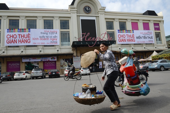 Ha Noi e am mat bang kinh doanh hinh anh