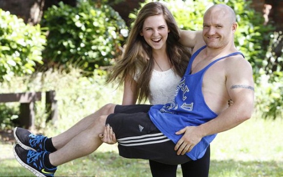 Co nang bi benh xuong khop van doat giai cu ta toan quoc hinh anh