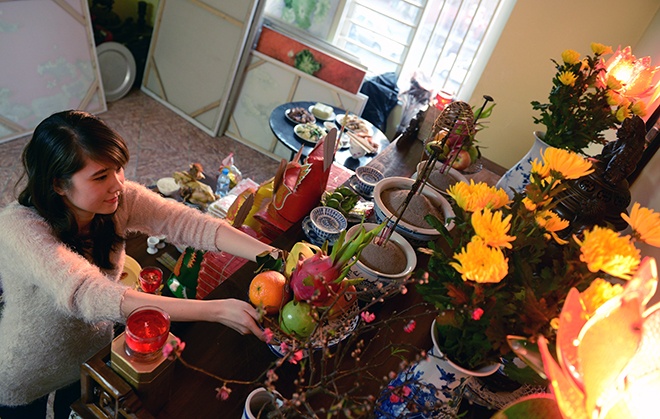 Nguoi Ha Noi tien ong Tao ve troi hinh anh