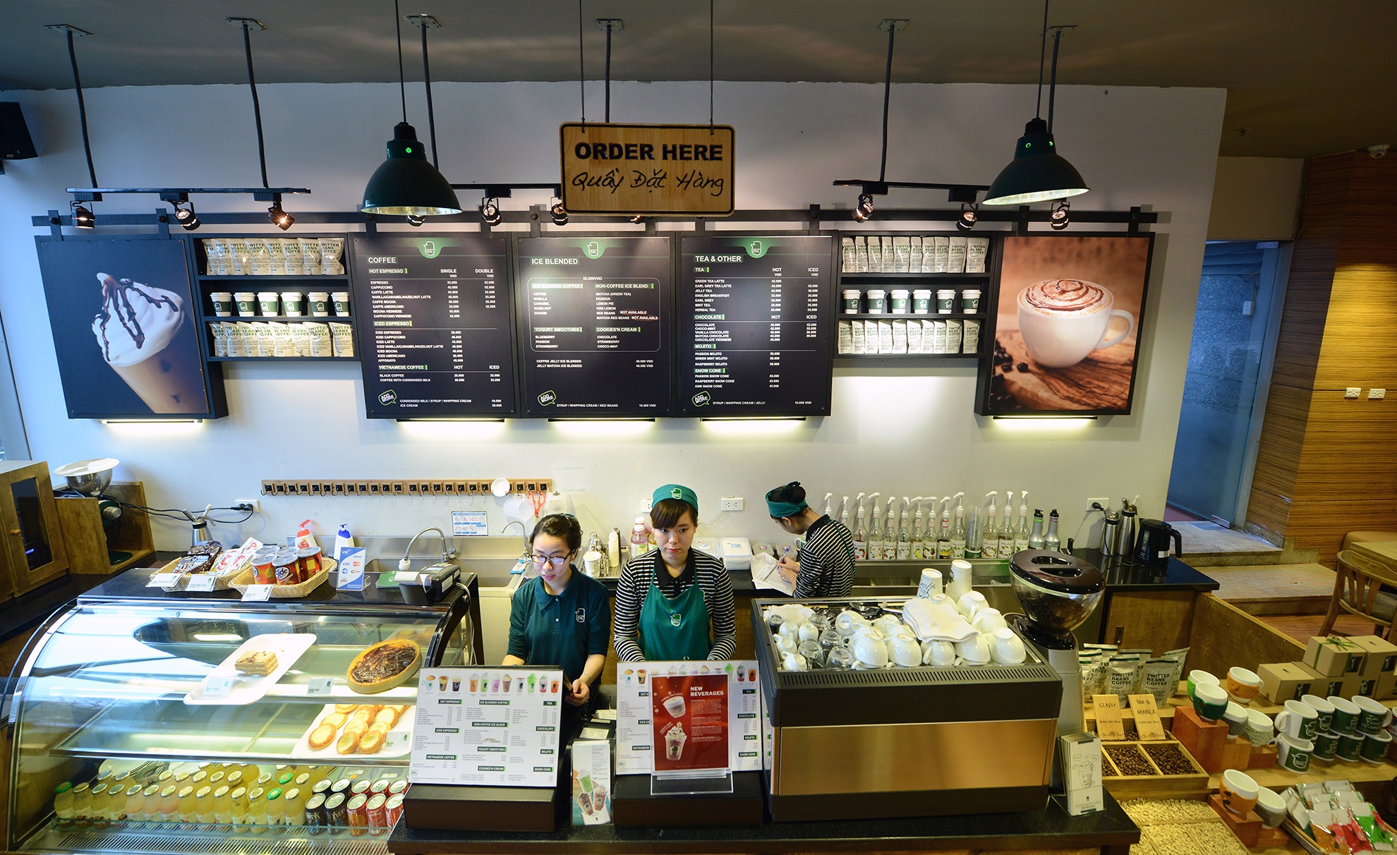 Dan cong so me cafe phong cach 'Tay' hinh anh