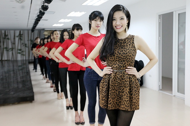 Phan Hoang Thu chuyen nghe dao tao nguoi mau hinh anh