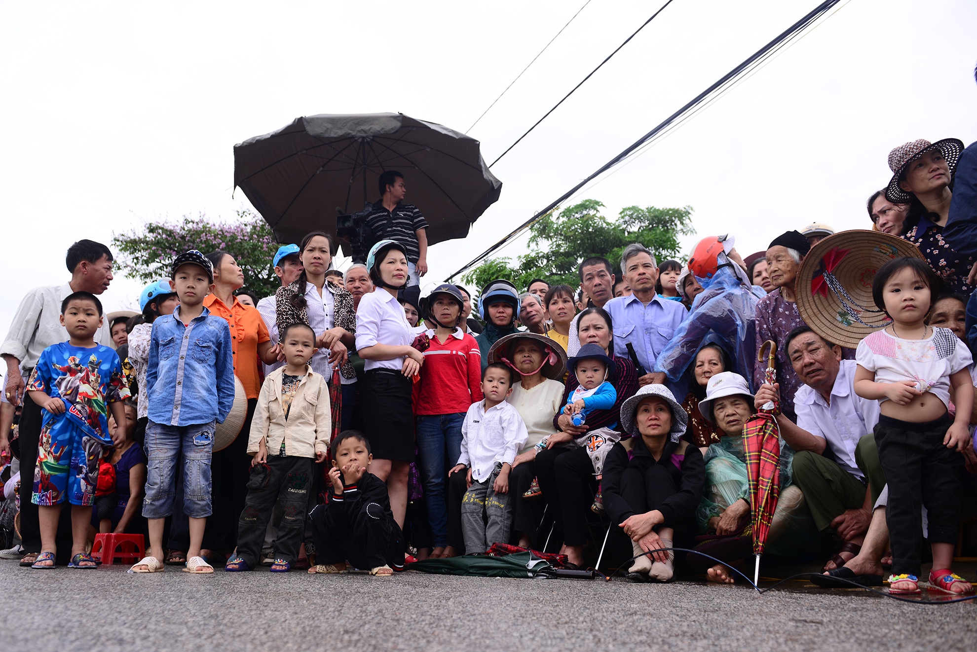 Cuộc đua thu hút rất nhiều khán giả theo dõi trực tiếp.