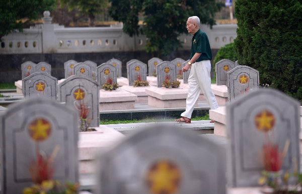 Cuoc vieng tham cua nhung dong doi giua hai the gioi hinh anh