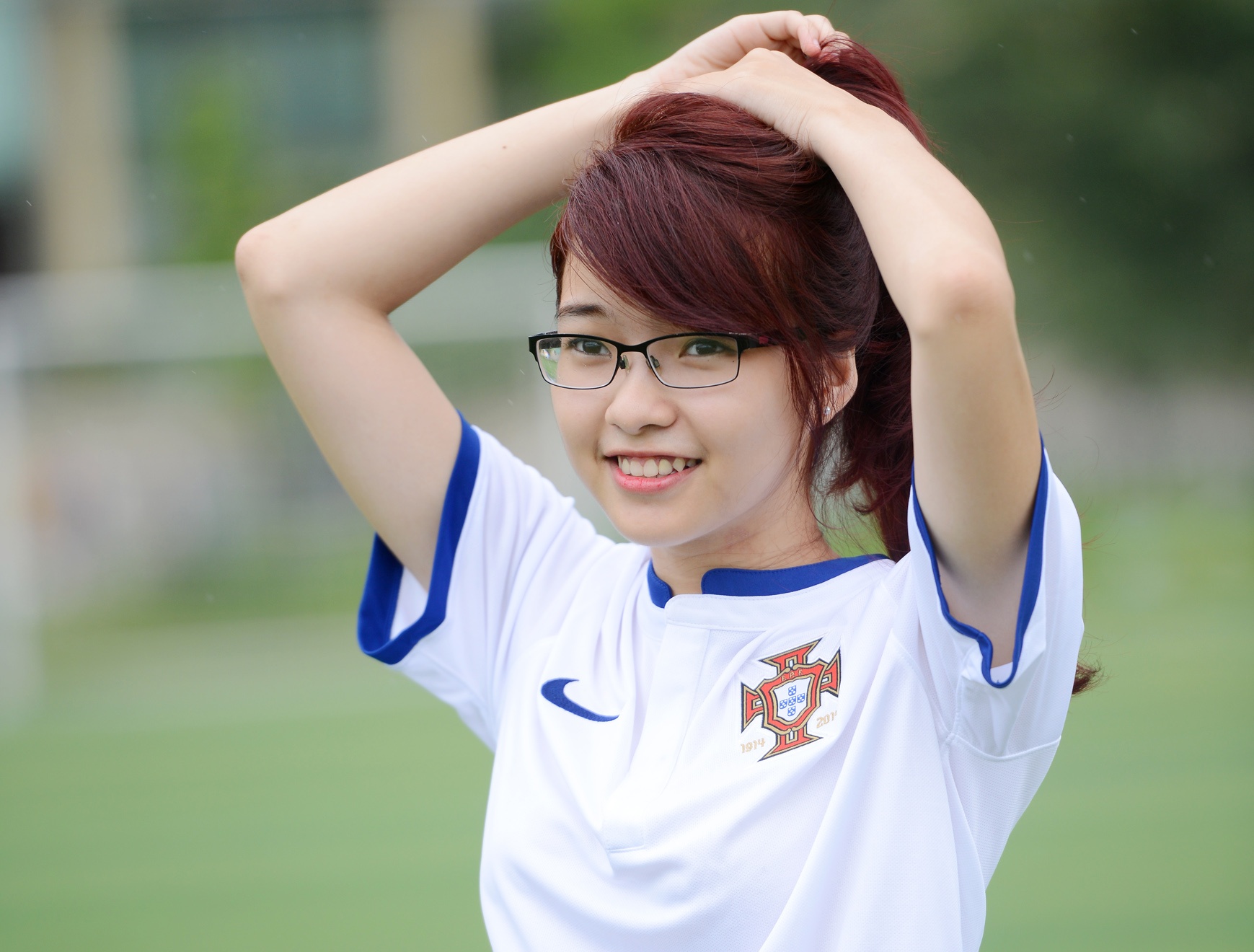 Nu sinh Ngoai thuong mong Ronaldo ghi ban giai toa con khat hinh anh