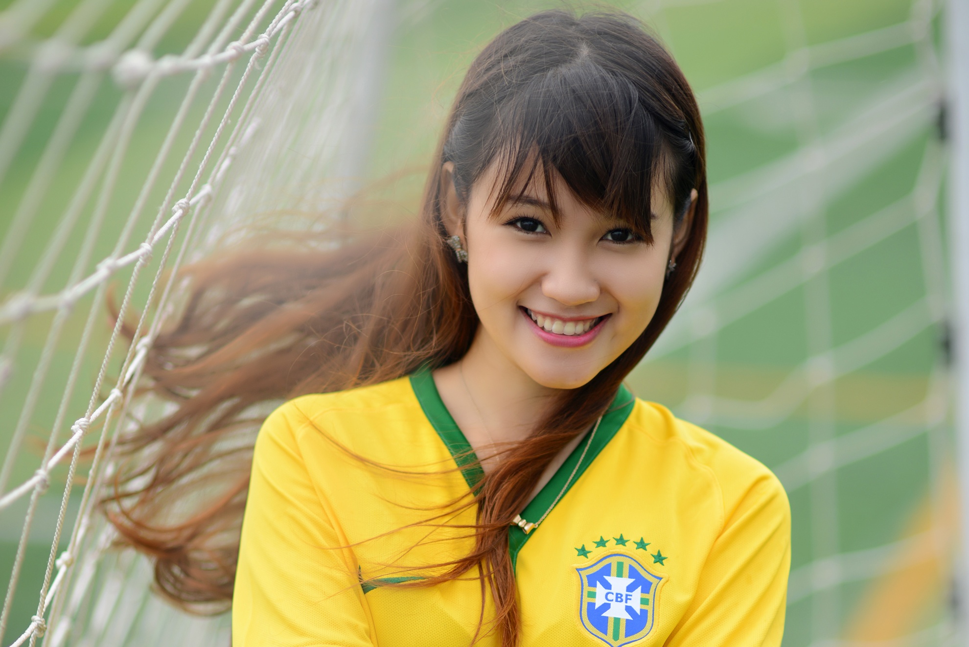 Nu sinh Ngoai thuong co vu Brazil, doan Costa Rica vo dich hinh anh