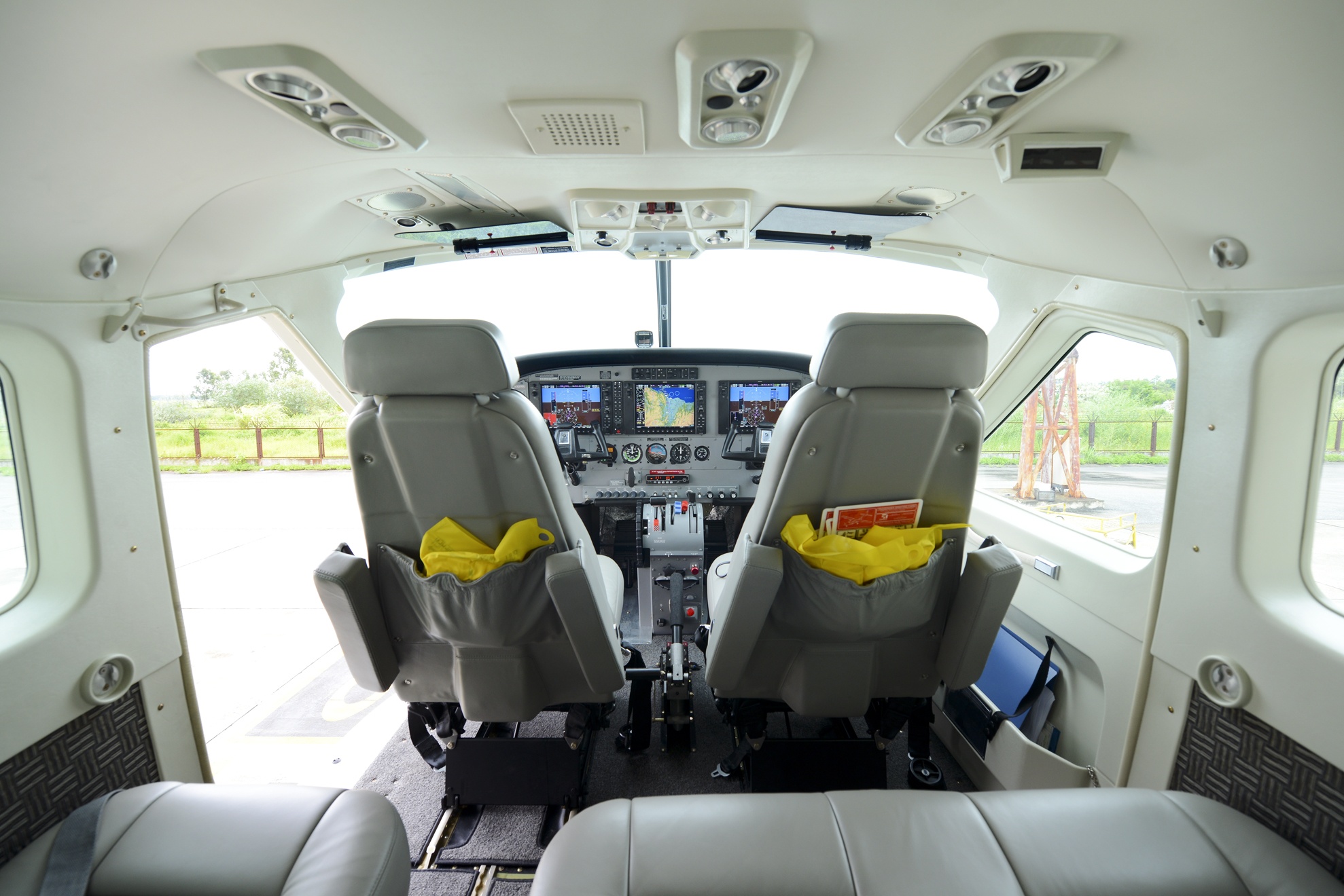 Chi tiet thuy phi co thuong mai dau tien tai Viet Nam hinh anh