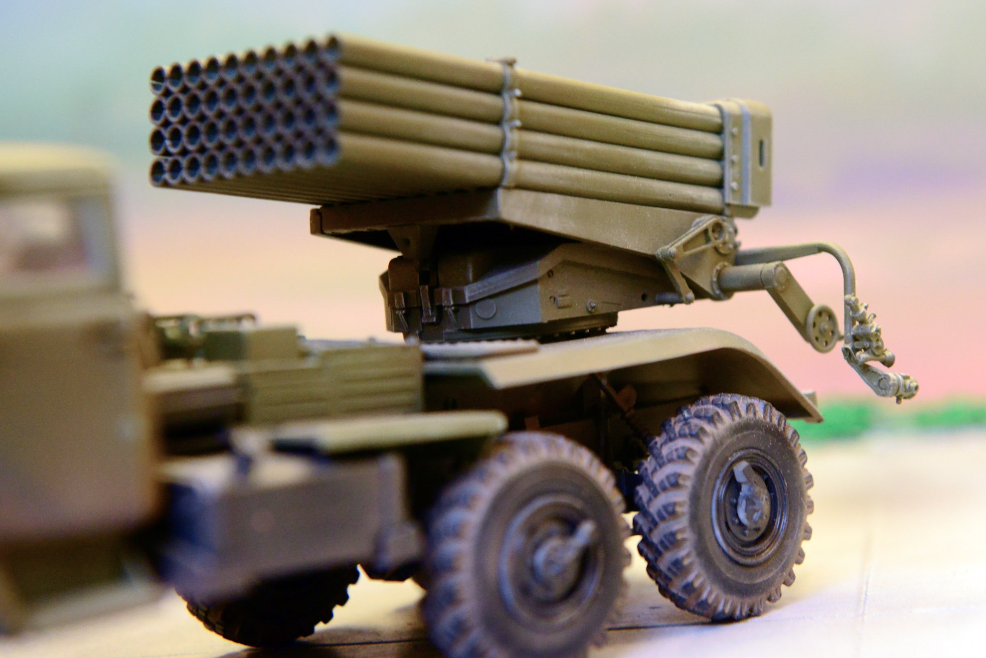 Bo suu tap mo hinh quan su khien dan choi them muon hinh anh