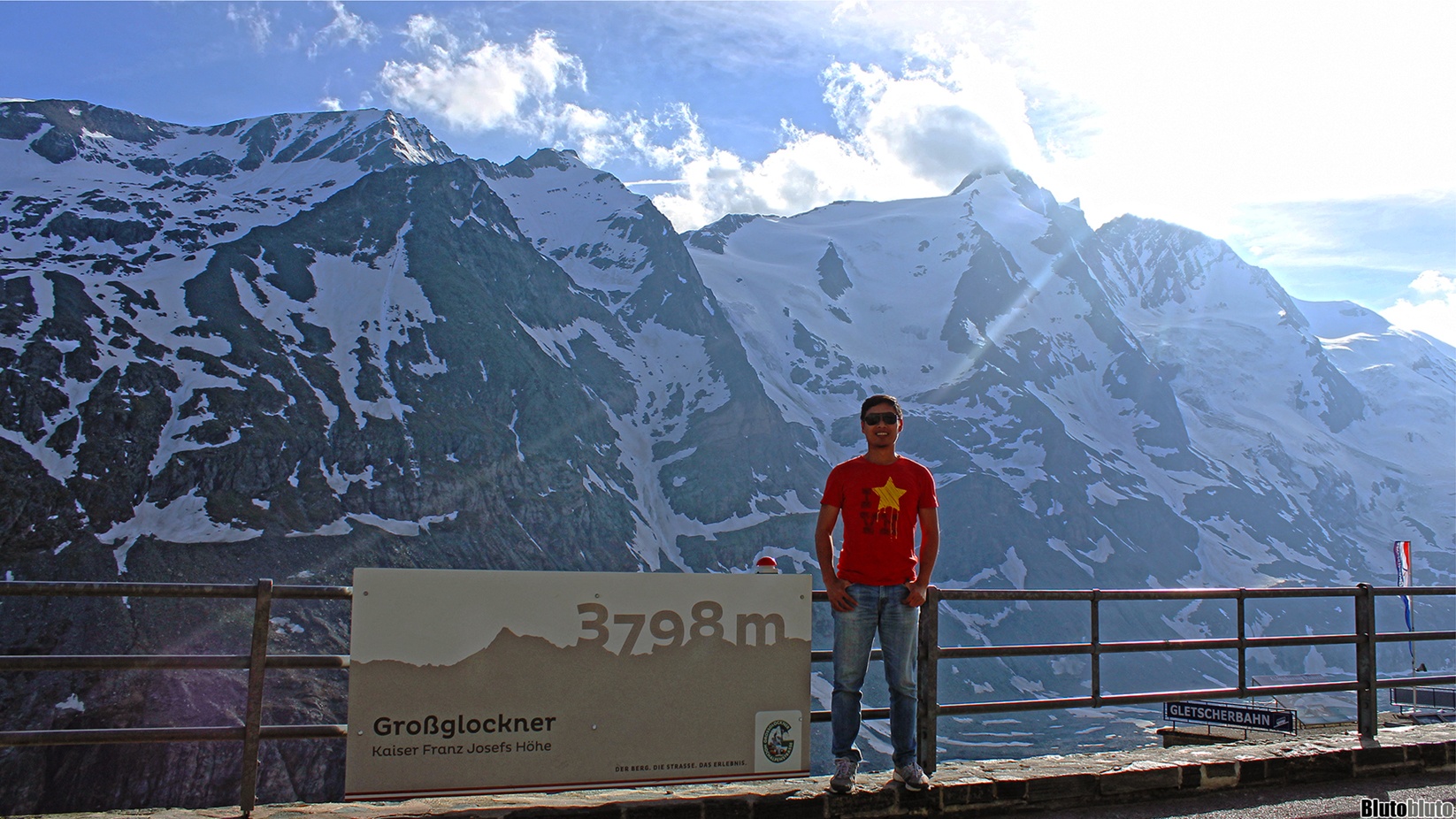 Chang trai Viet kham pha dinh nui cao nhat nuoc Ao hinh anh