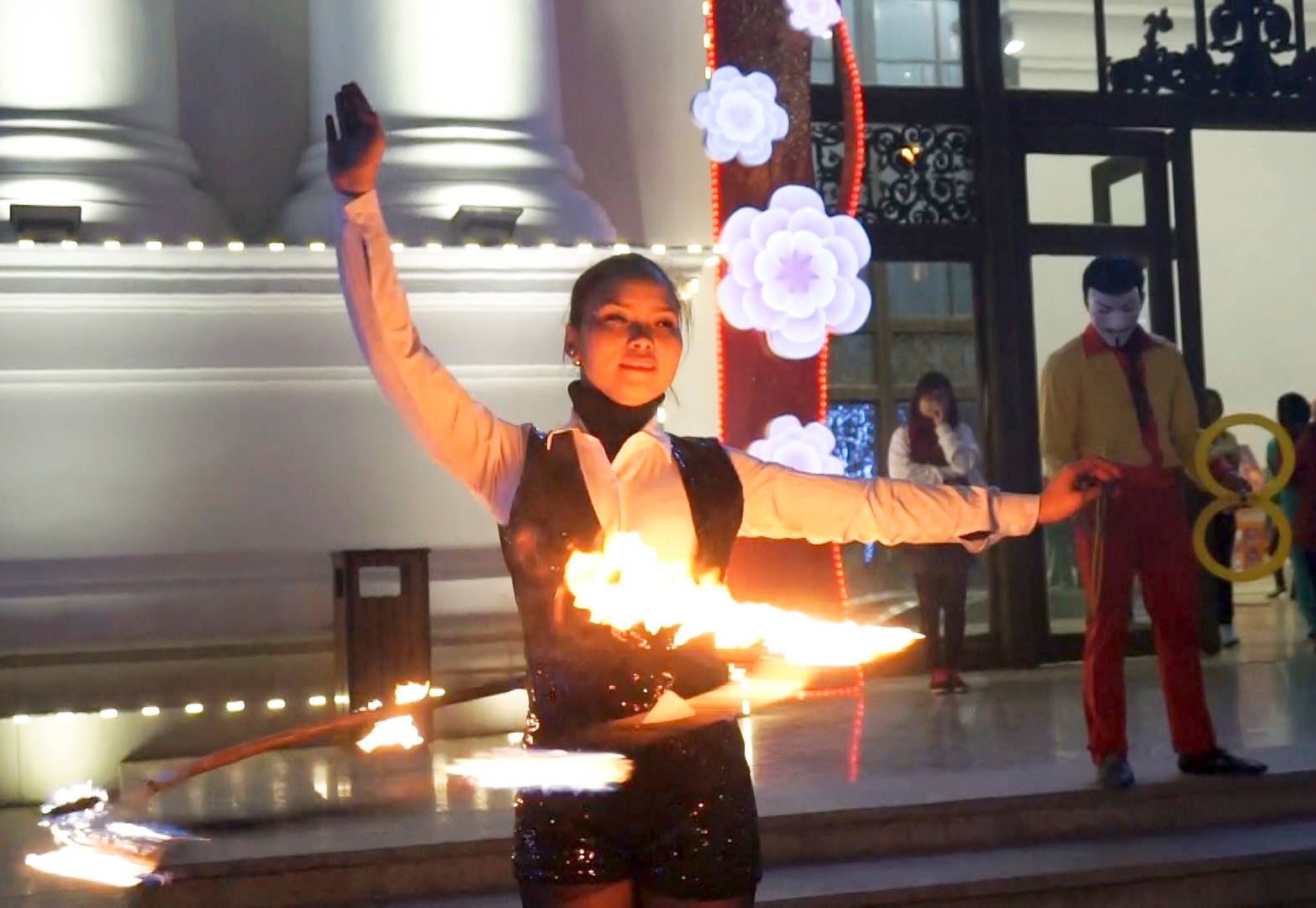 Du khach sam Tet bang mua lua, mua lan, thach do hinh anh