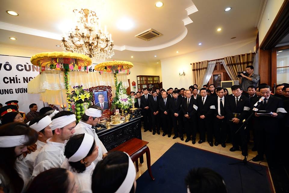 Thay mặt Đảng, Nhà nước, ông Tô Huy Rứa (Trưởng ban Tổ chức Trung ương, Trưởng ban Lễ tang) đọc lời điếu ghi nhận những đóng góp to lớn đối với đất nước của ông Nguyễn Bá Thanh.  Theo ông Rứa, ông Thanh là người tài năng, trí tuệ, dám nghĩ dám làm. Cả cuộc đời, ông Thanh đã dành trọn để cống hiến cho cách mạng và sự phát triển đất nước. 