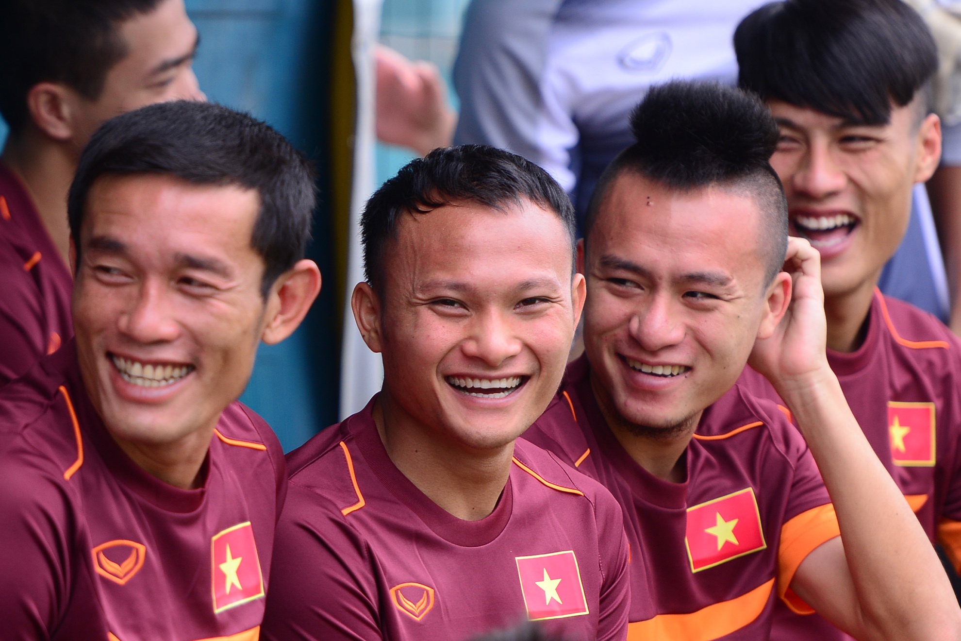 Tuyen thu Viet hao hung da tap truoc tran gap Man City hinh anh