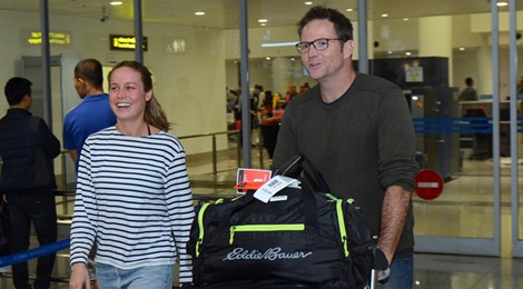 Dan sao 'King Kong' dat chan toi Noi Bai hinh anh