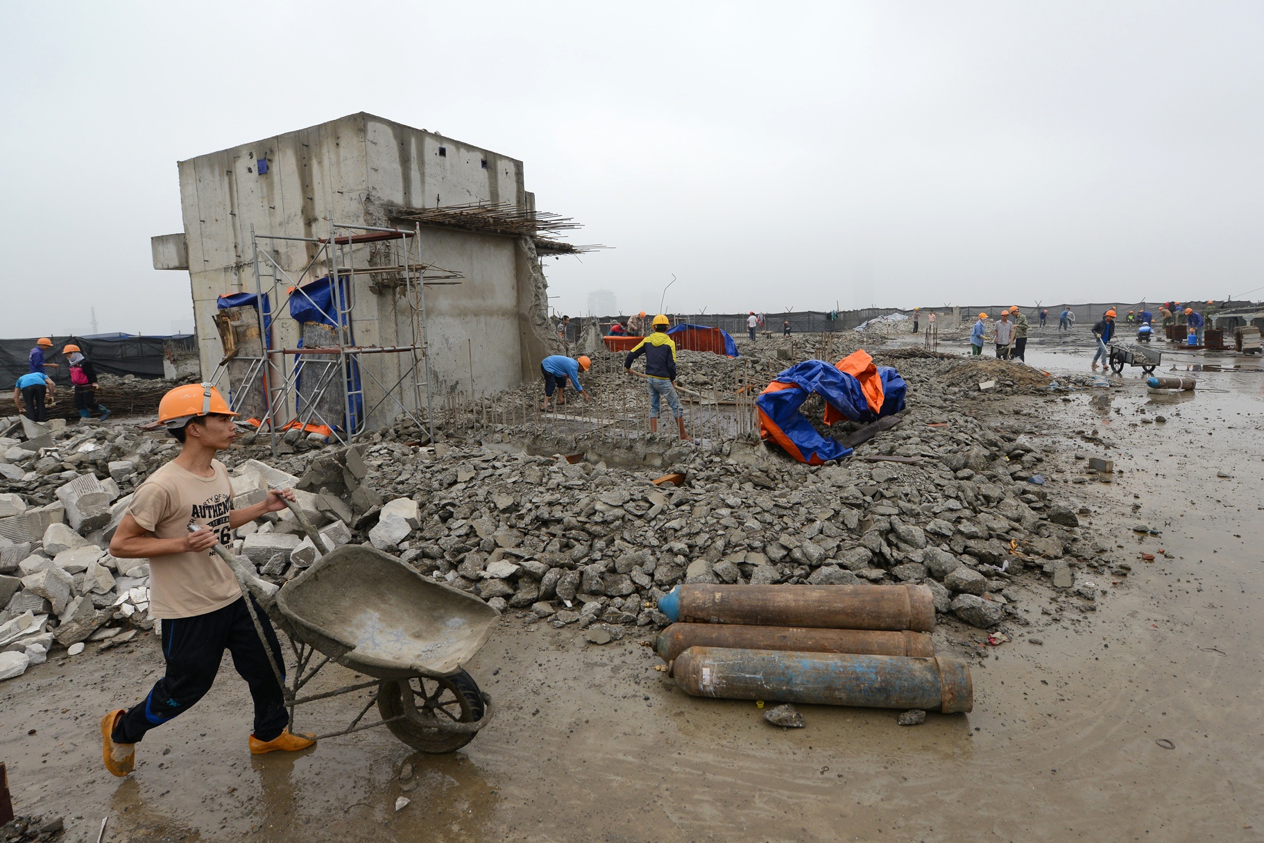 Cưỡng chế nhà 8B Lê Trực ảnh 4 Cuong che nha 8B Le Truc anh 4