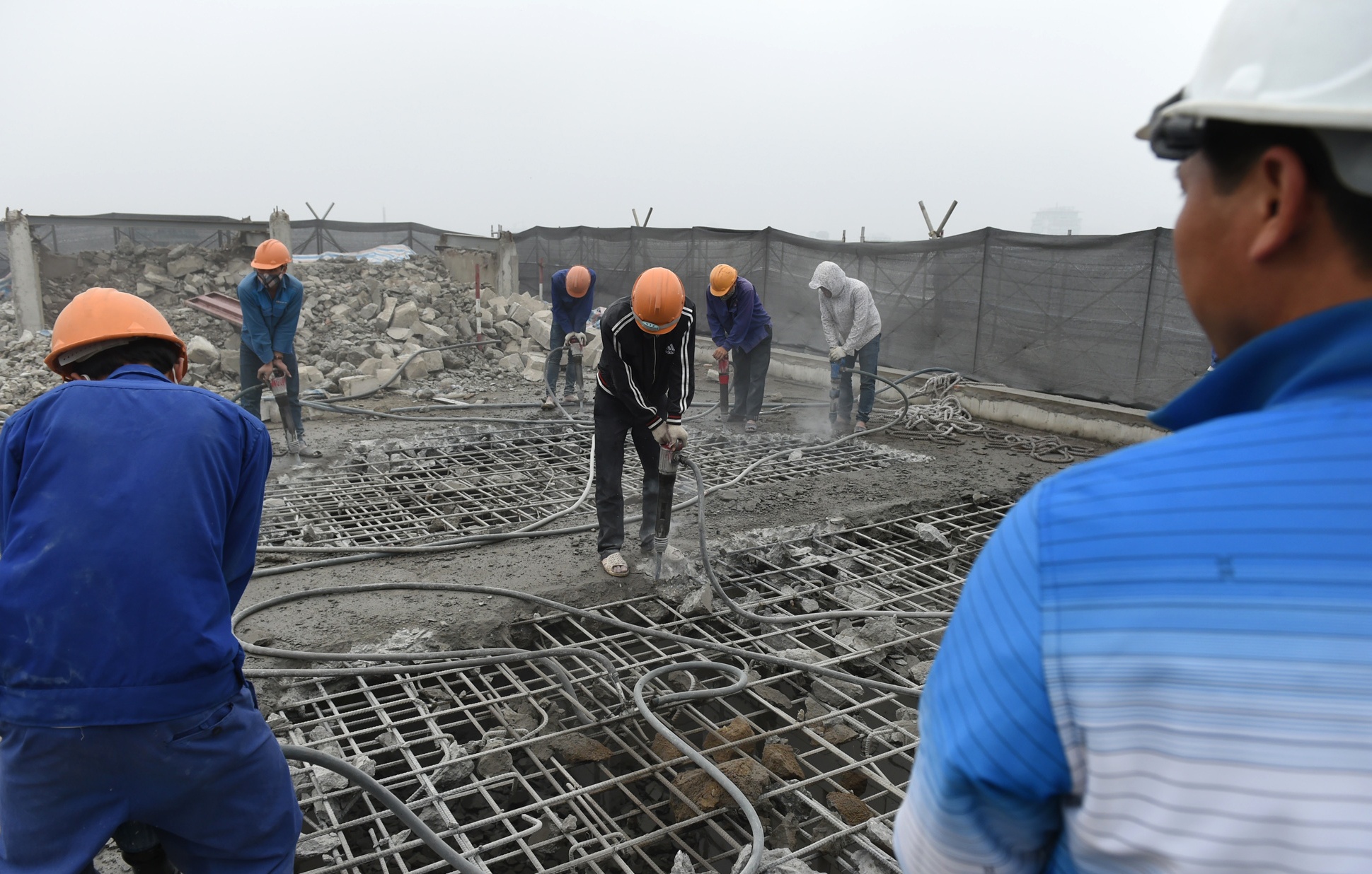 Cưỡng chế nhà 8B Lê Trực ảnh 5 Cuong che nha 8B Le Truc anh 5