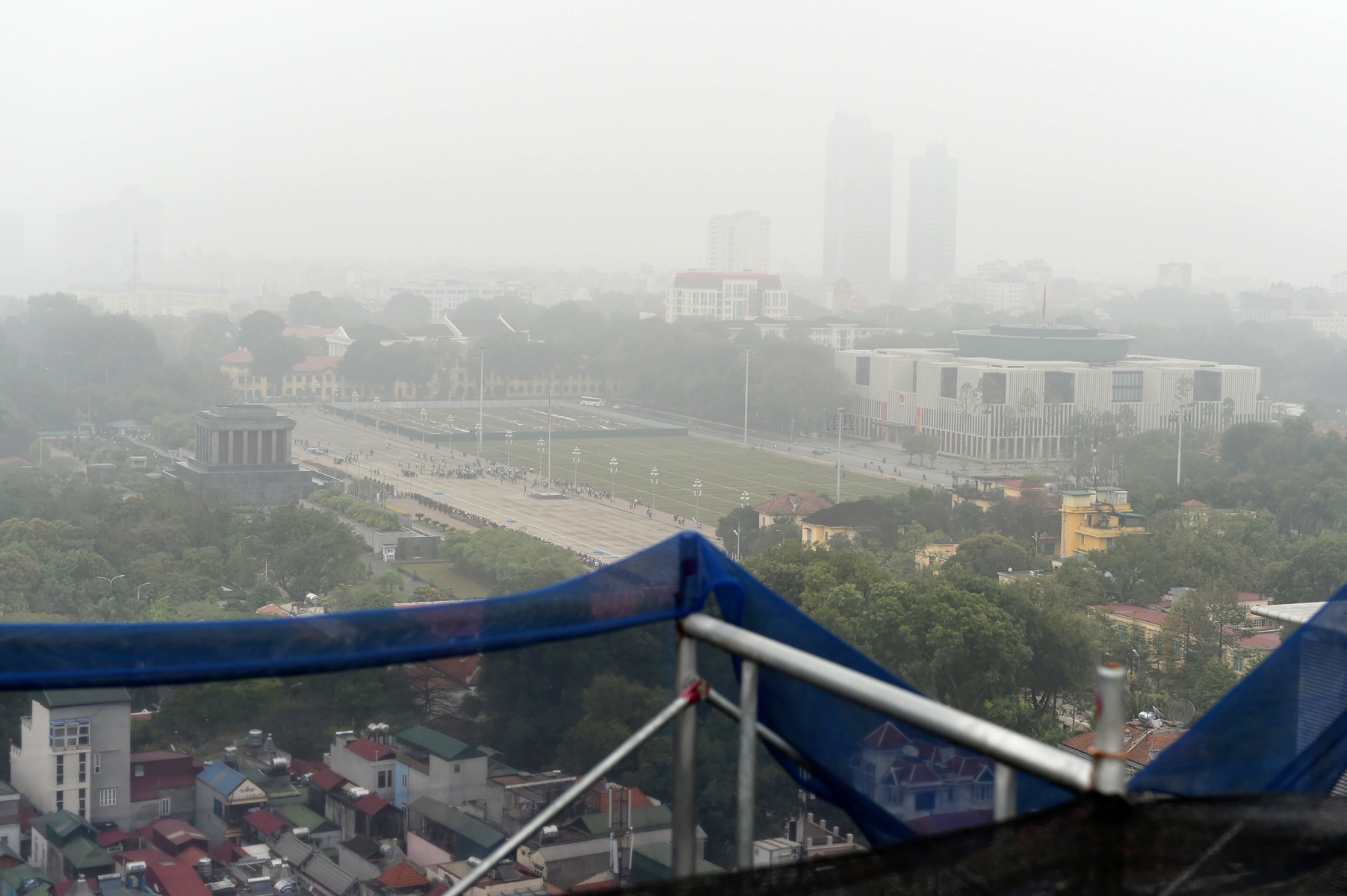 Cưỡng chế nhà 8B Lê Trực ảnh 10 Cuong che nha 8B Le Truc anh 10