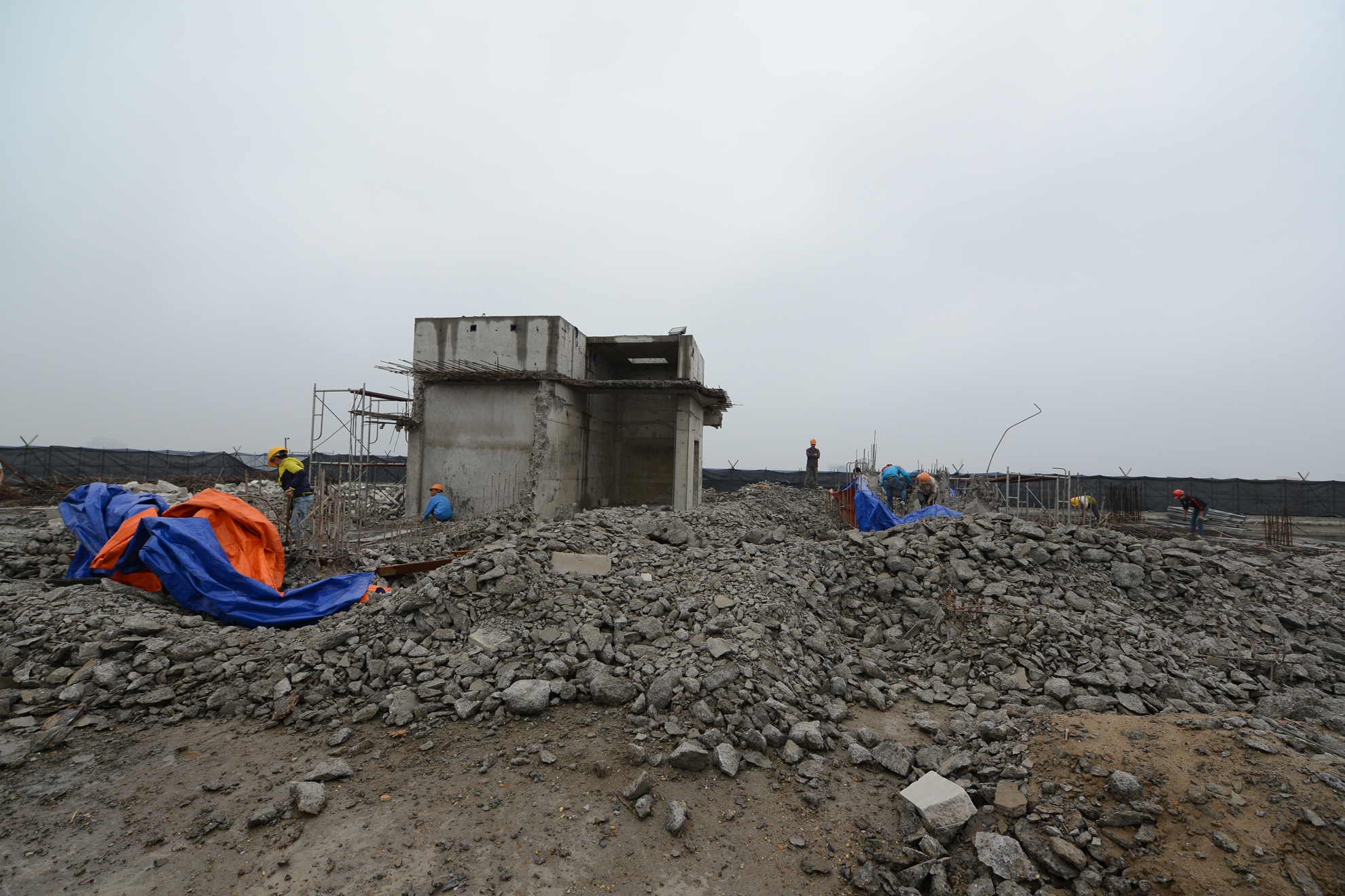 Cưỡng chế nhà 8B Lê Trực ảnh 11 Cuong che nha 8B Le Truc anh 11