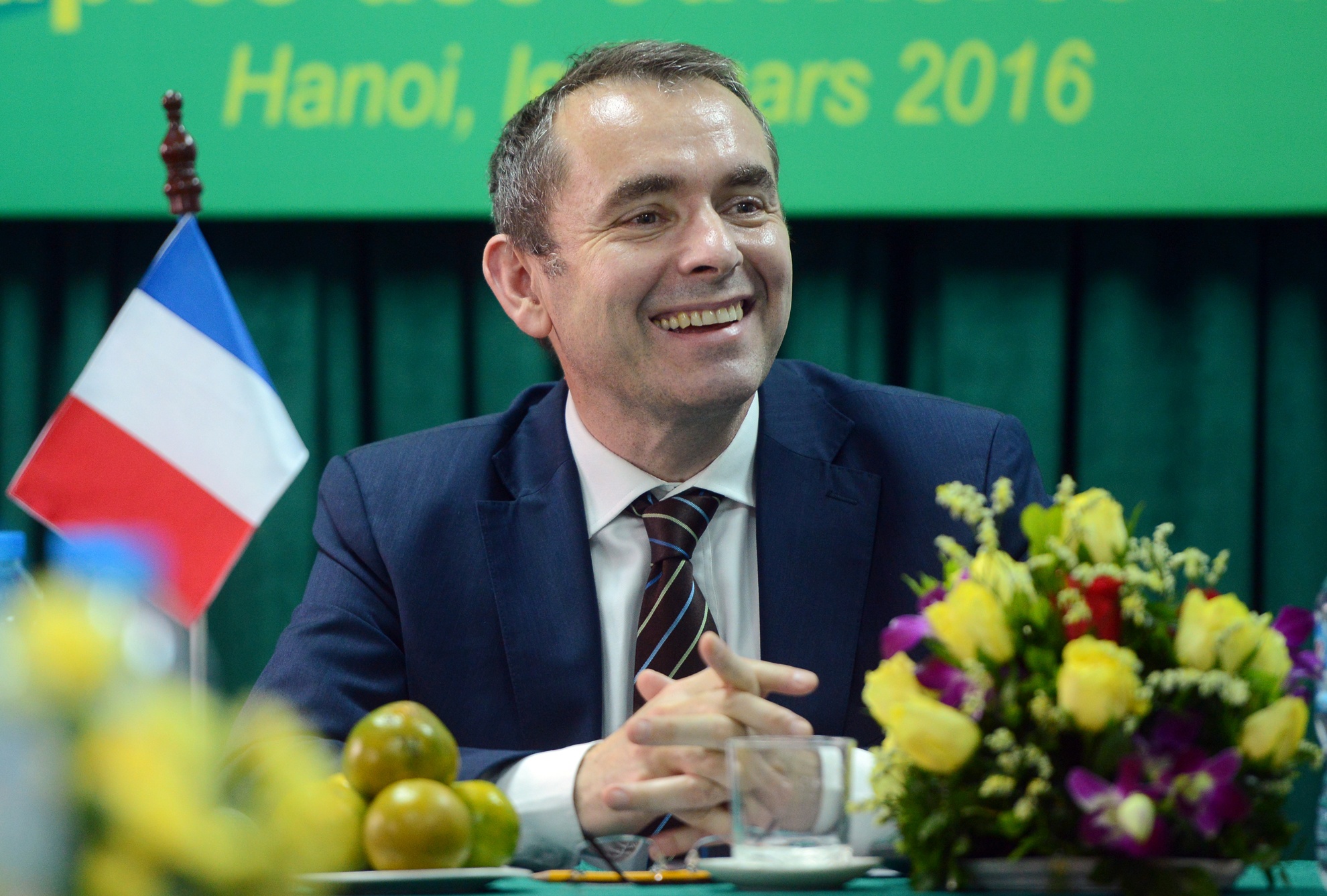 Dai su Phap,  tang hoa,  cong nhan moi truong,  quoc te phu nu,  ngay 8/3 anh 4