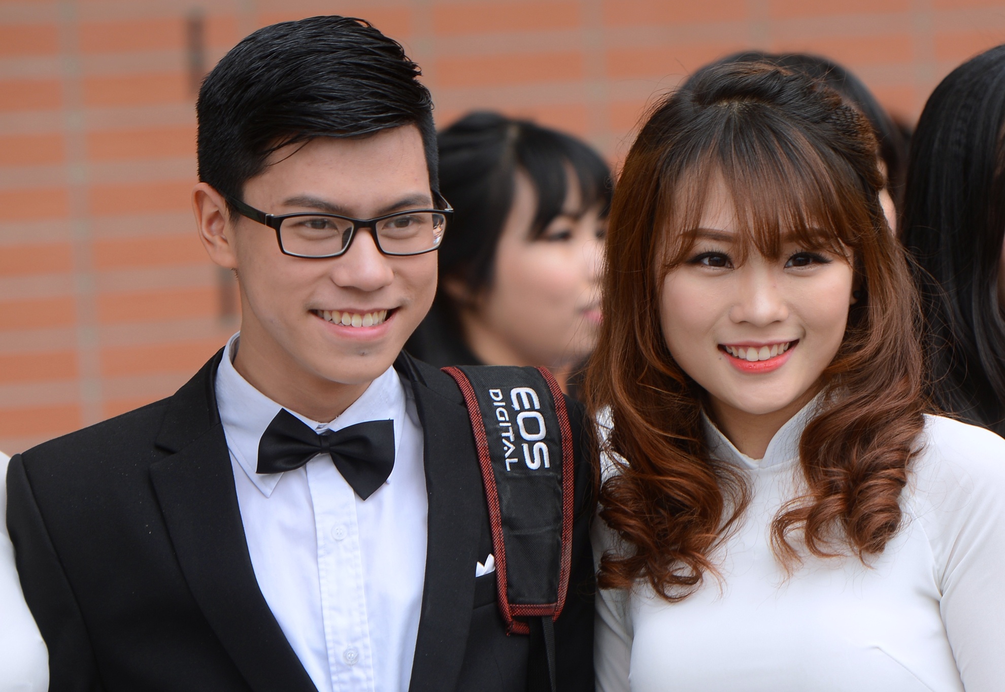 Nu sinh Ams mac ao dai anh 5