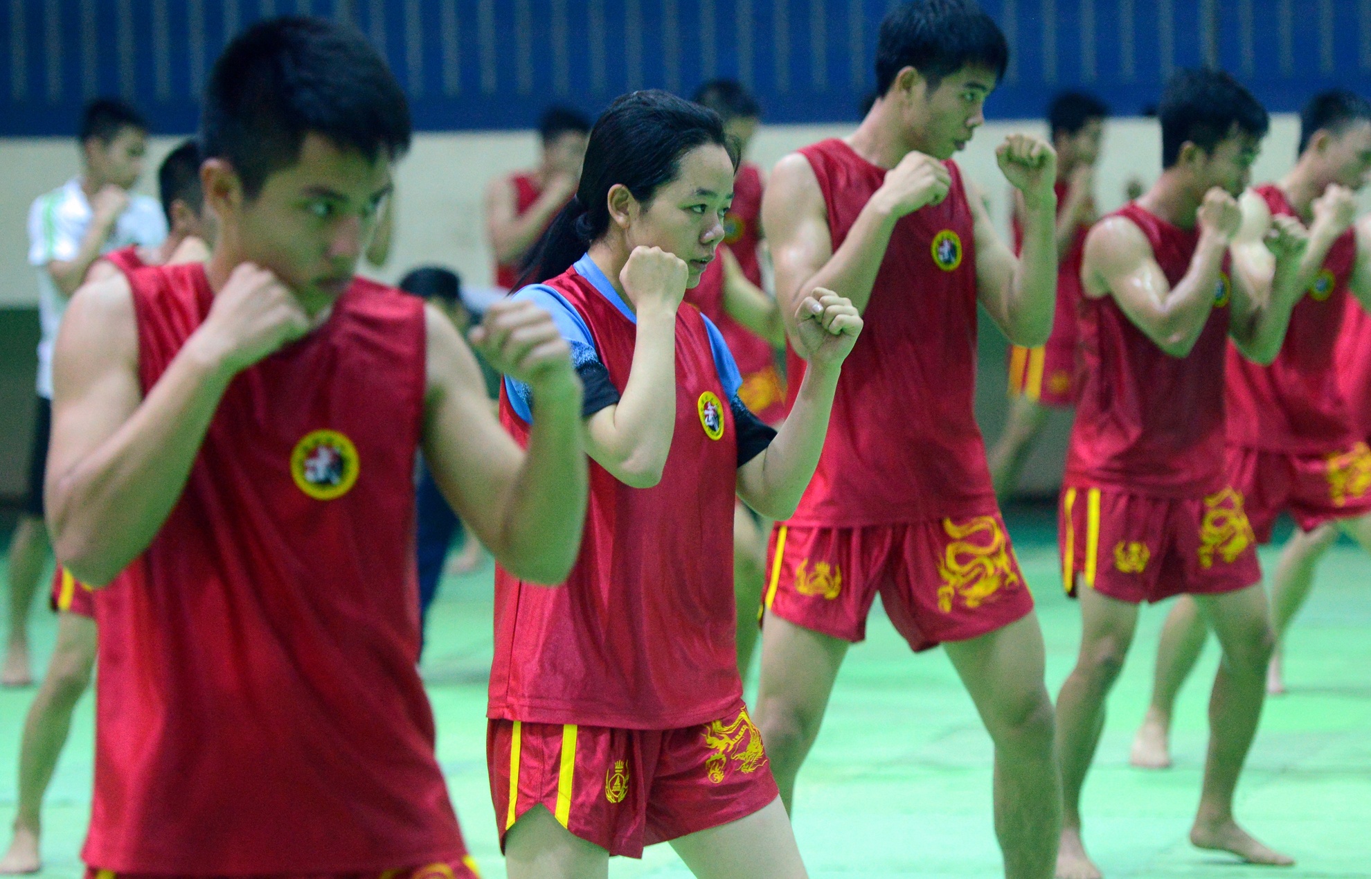 Nu sinh cong an nhan dan danh vo anh 2