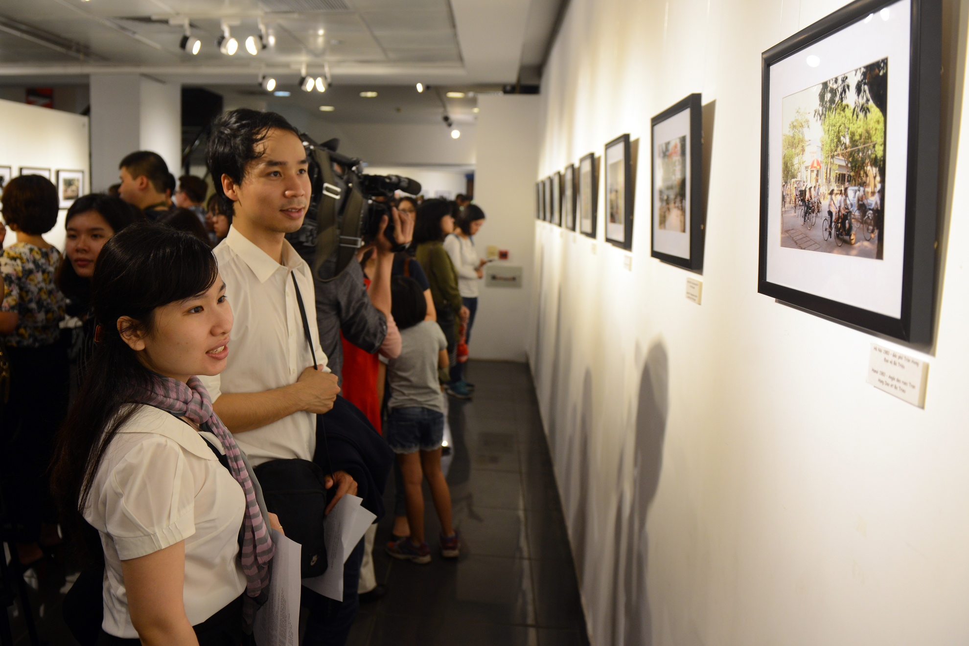 Trien lam anh Viet Nam nhung nam 80 anh 1