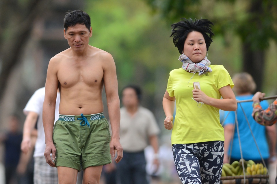 Nguoi Ha Noi don ret nang Ban hinh anh