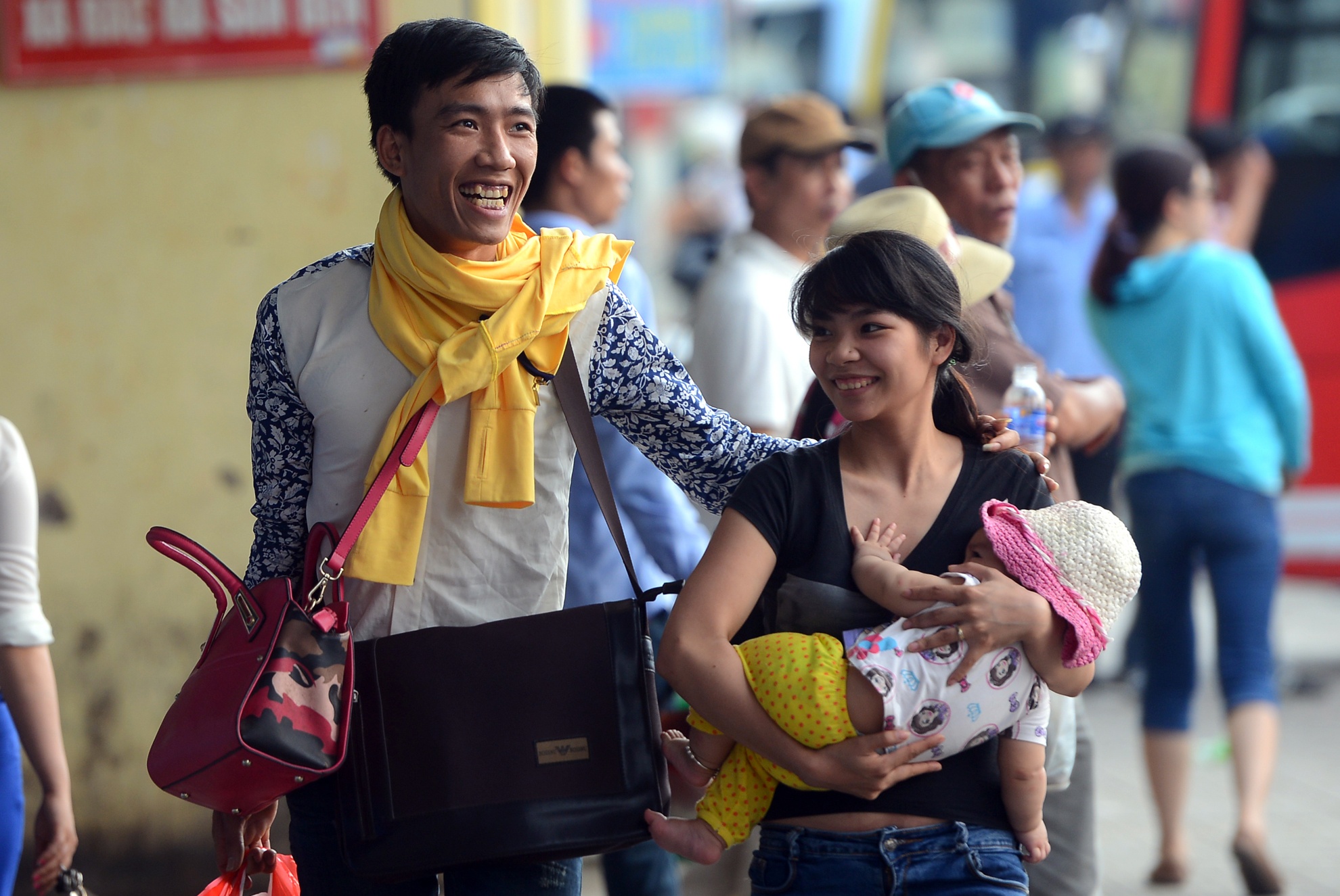Nguoi dan un un do ve Ha Noi anh 10