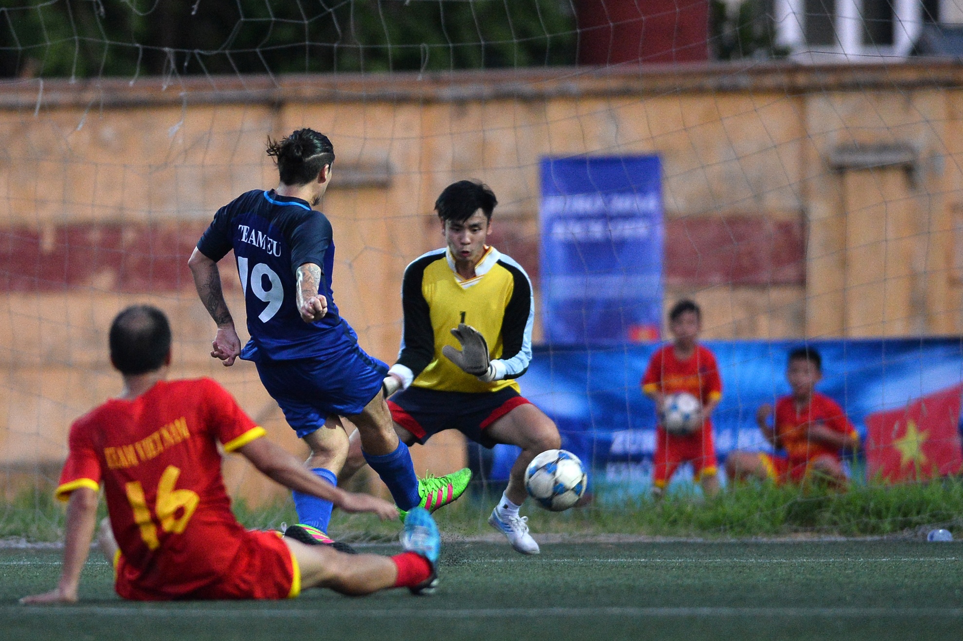 giao huu bong da khoi dong Euro 2016 anh 15
