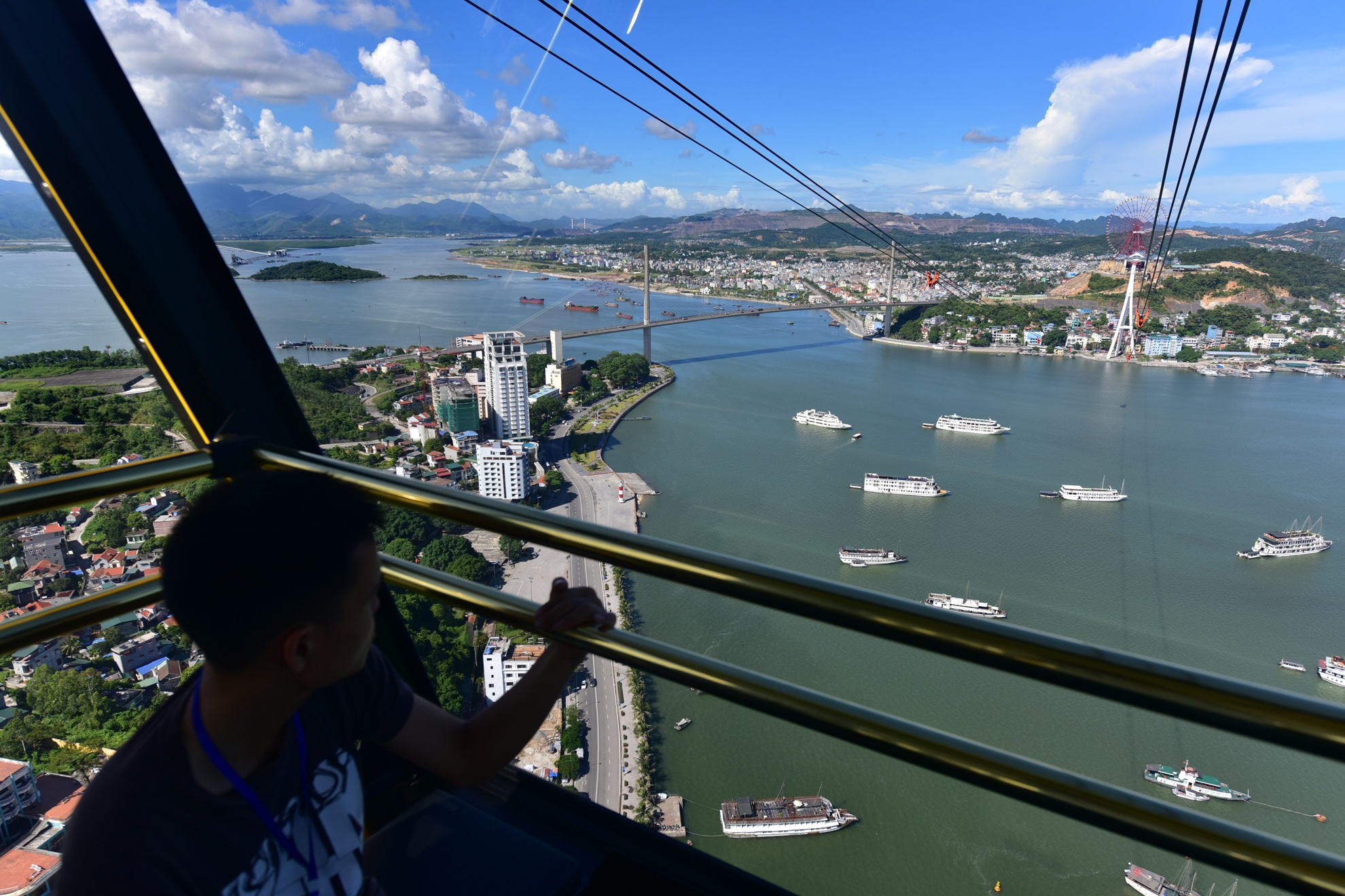 Cap treo Ha Long khanh thanh anh 8