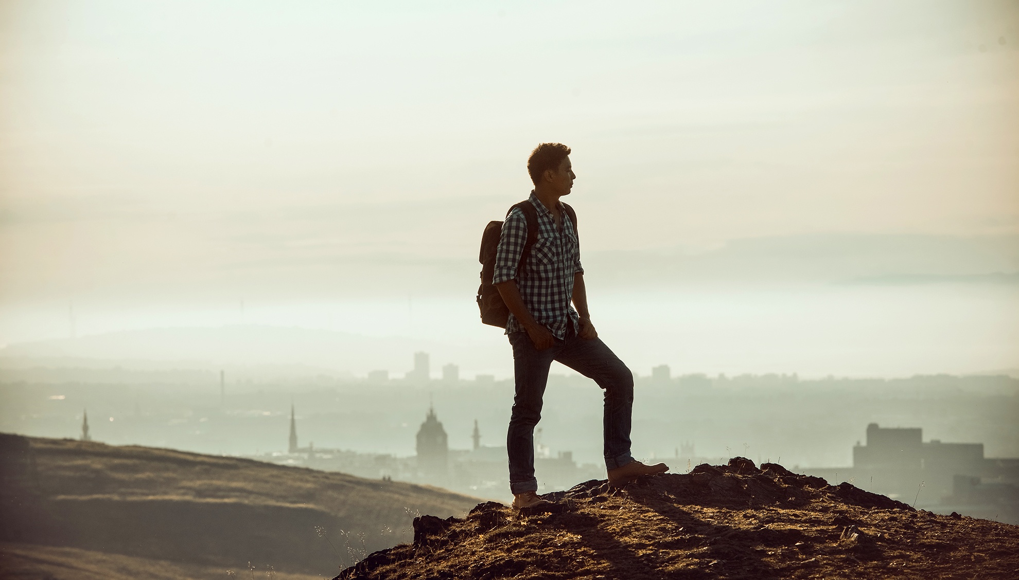 Hoang hon thanh co Edinburgh nhin tu dinh Arthur's Seat hinh anh