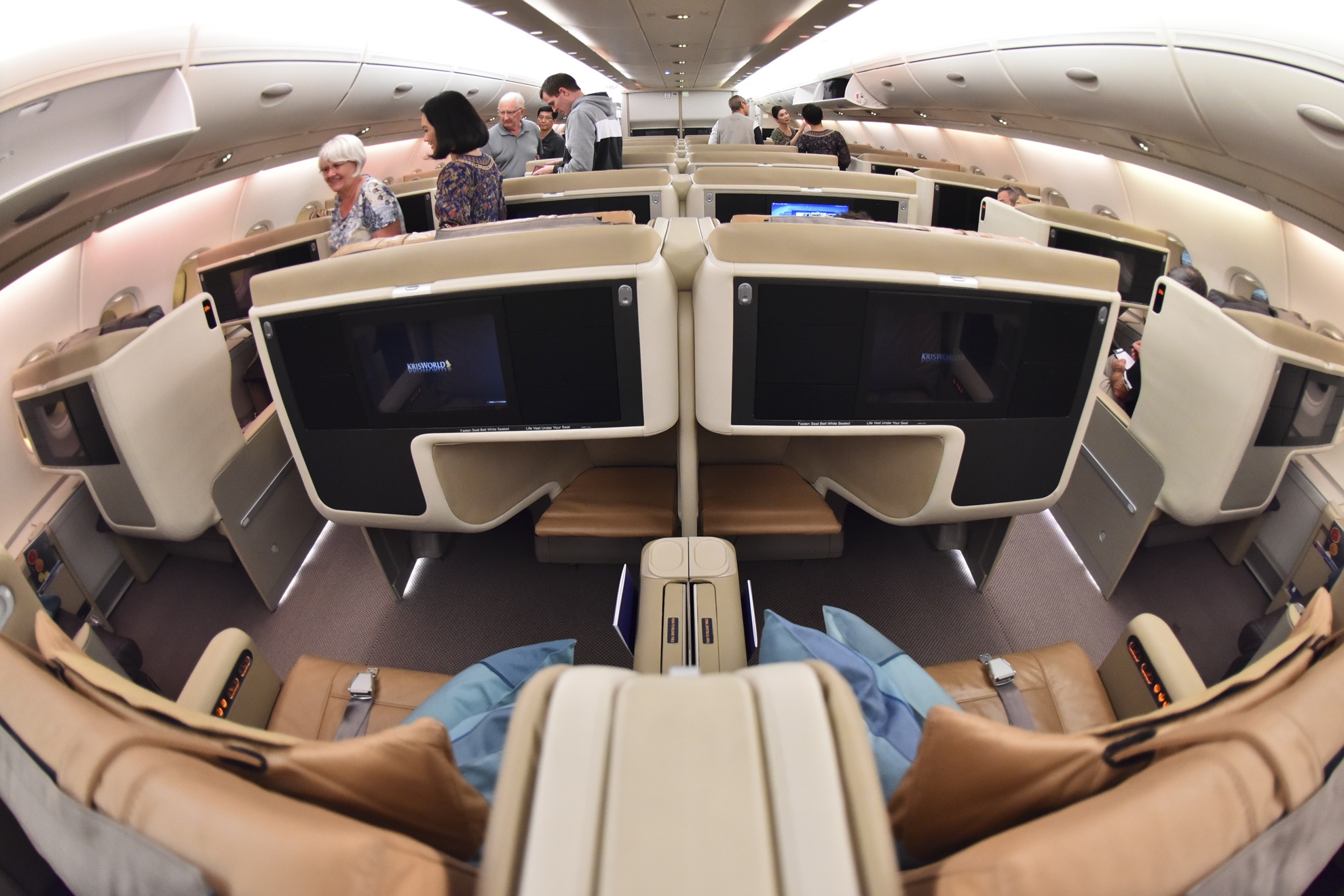 Trai nghiem khoang Business hang Singapore Airline anh 1