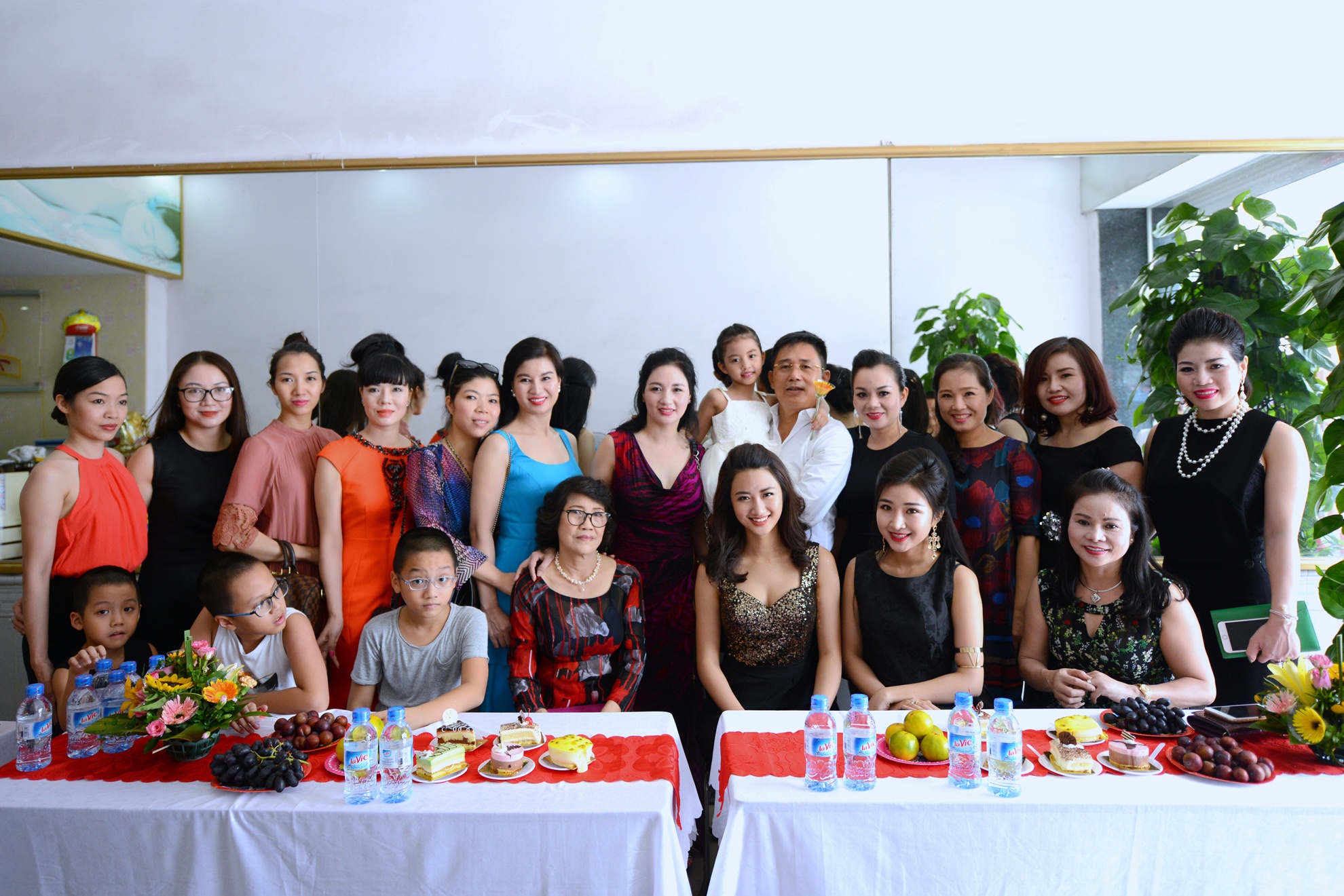 Hoa hau Ban Sac Viet ve Hai Phong anh 7