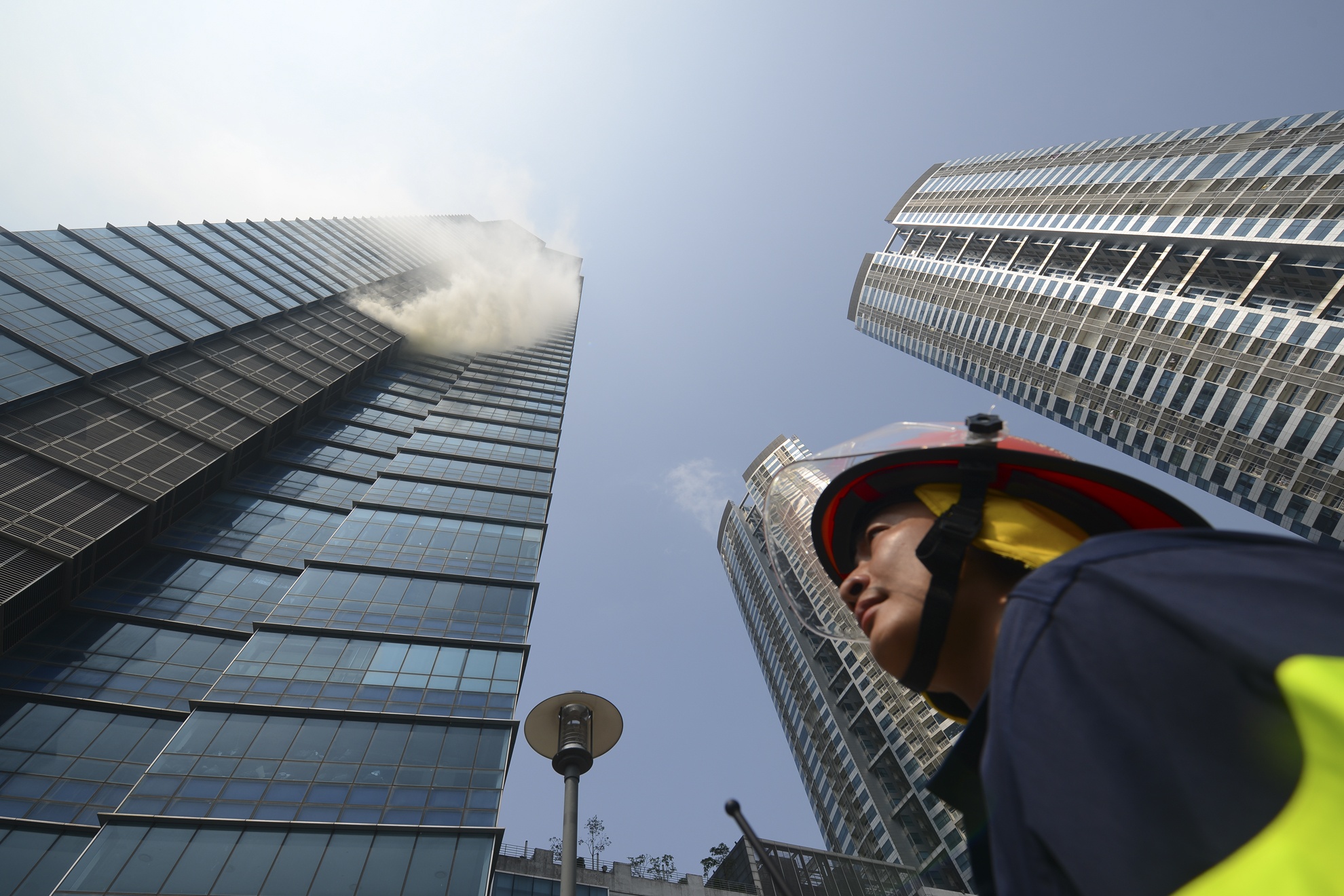 Dien tap chay lon o toa nha Keangnam anh 8