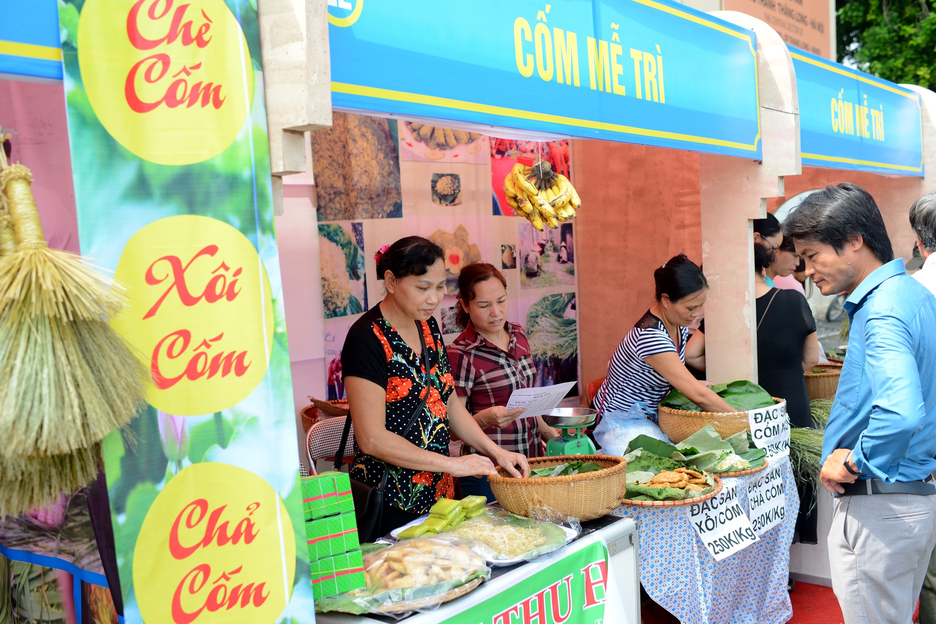 Lien hoan du lich lang nghe anh 11