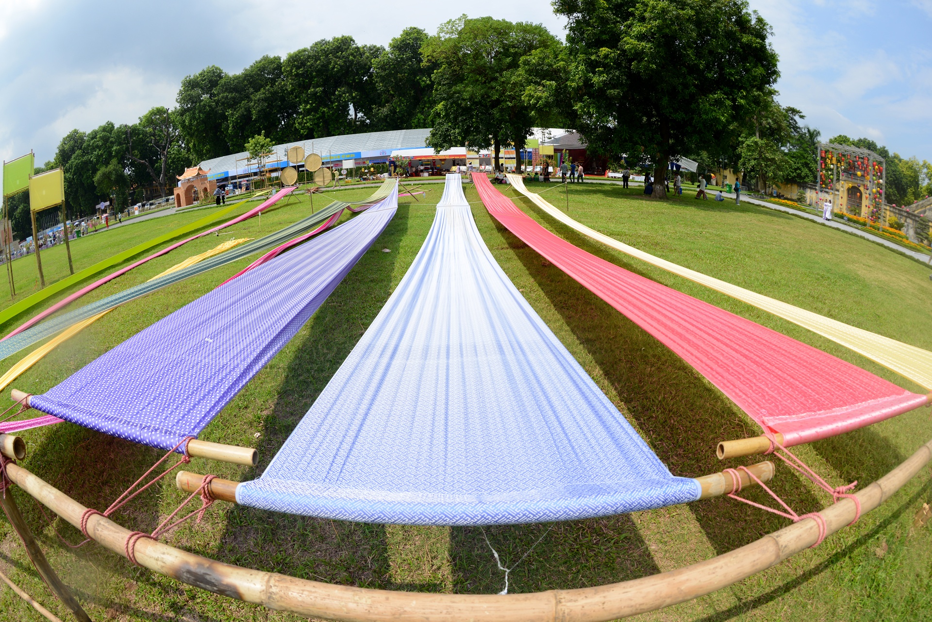 Lien hoan du lich lang nghe anh 5