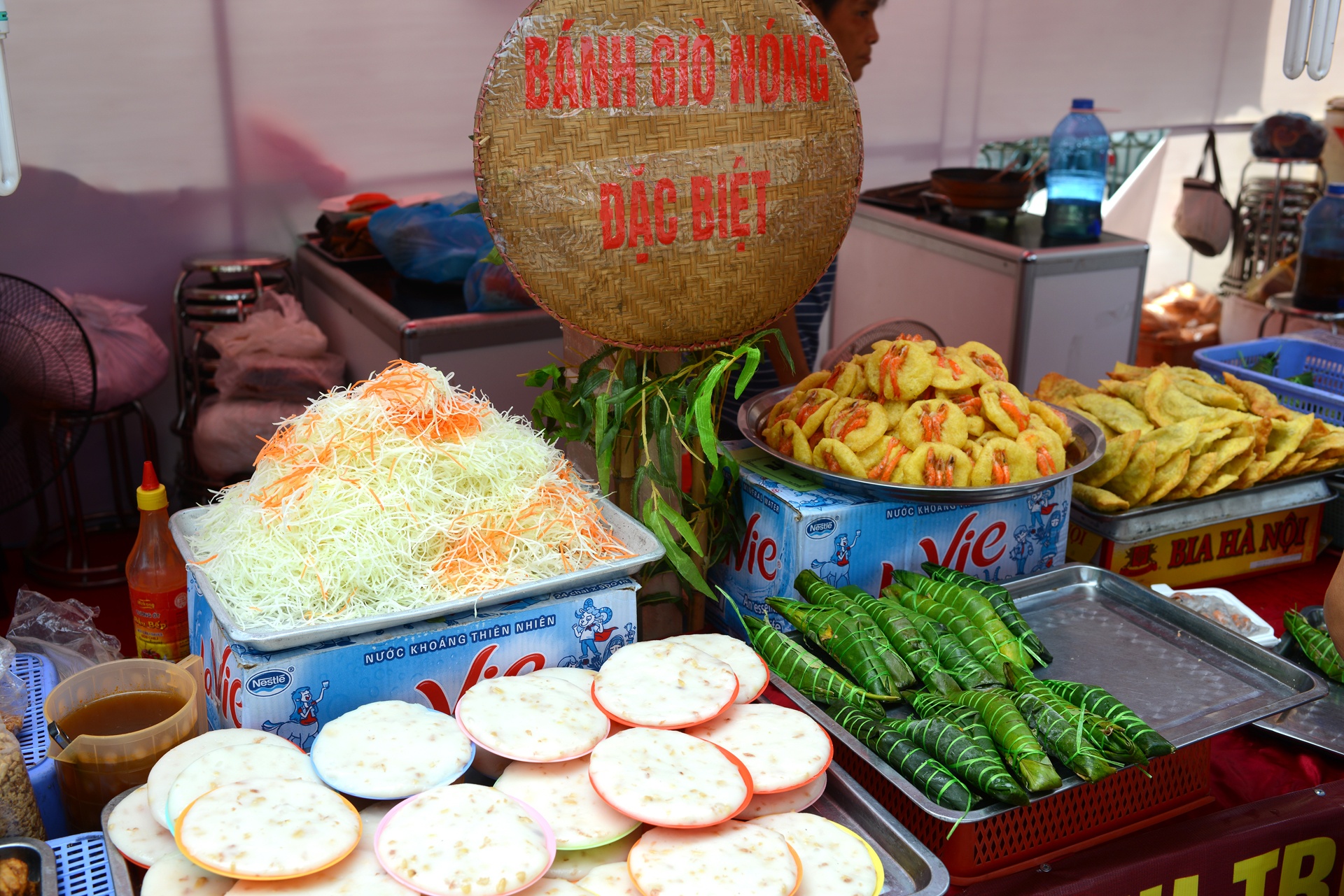 Lien hoan du lich lang nghe anh 13