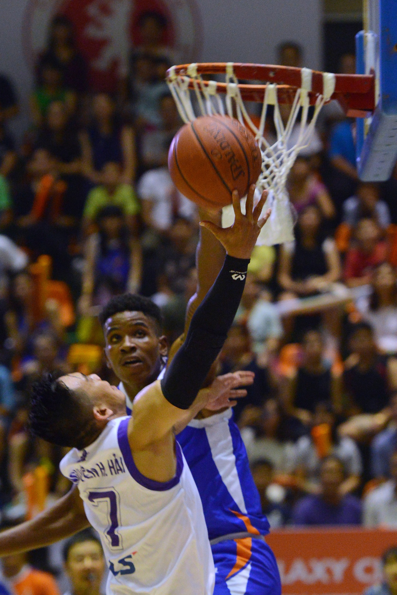 Hà Nội Buffaloes thất thủ trên sân nhà ảnh 16 Ha Noi Buffaloes that thu tren san nha anh 16