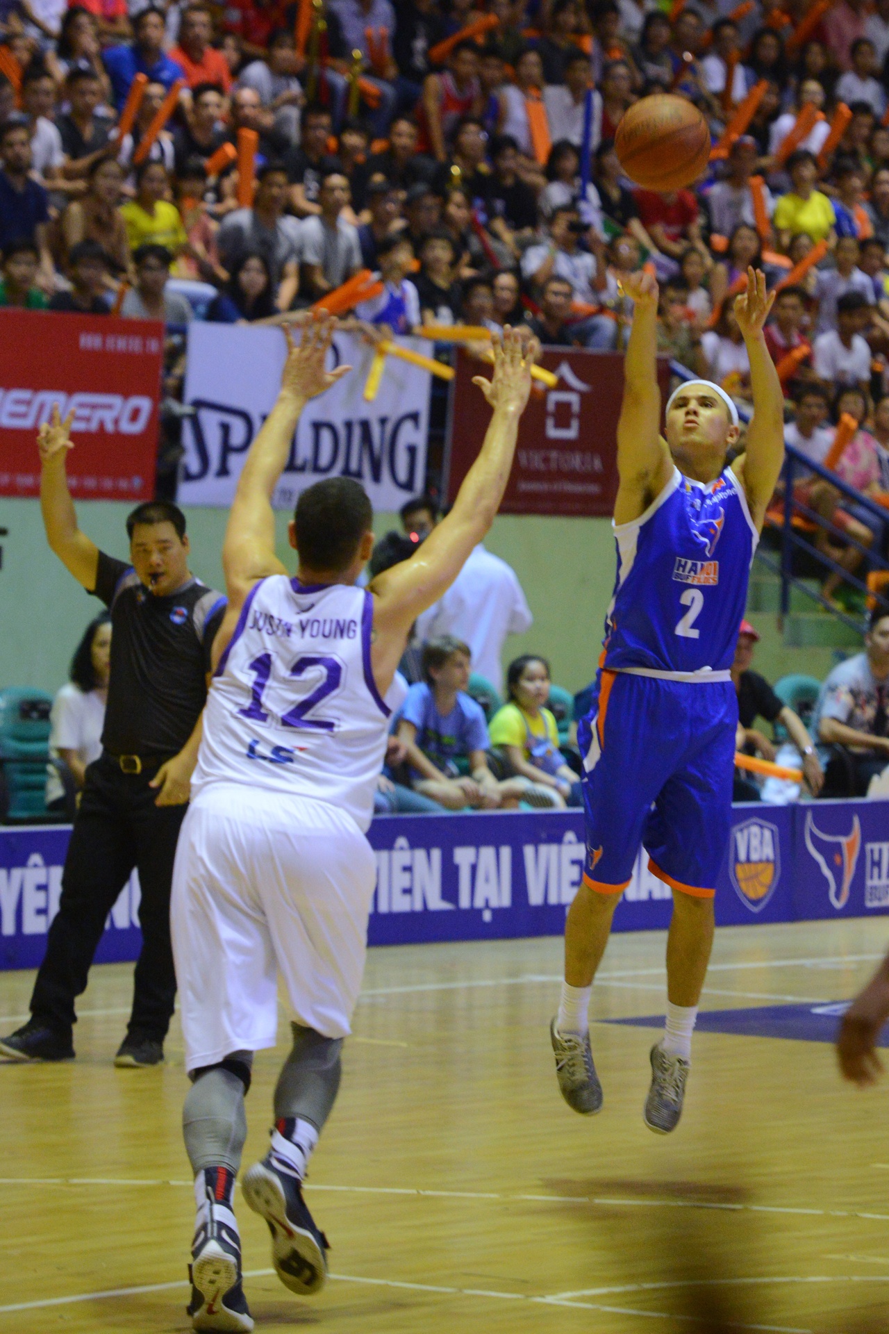 Hà Nội Buffaloes thất thủ trên sân nhà ảnh 10 Ha Noi Buffaloes that thu tren san nha anh 10