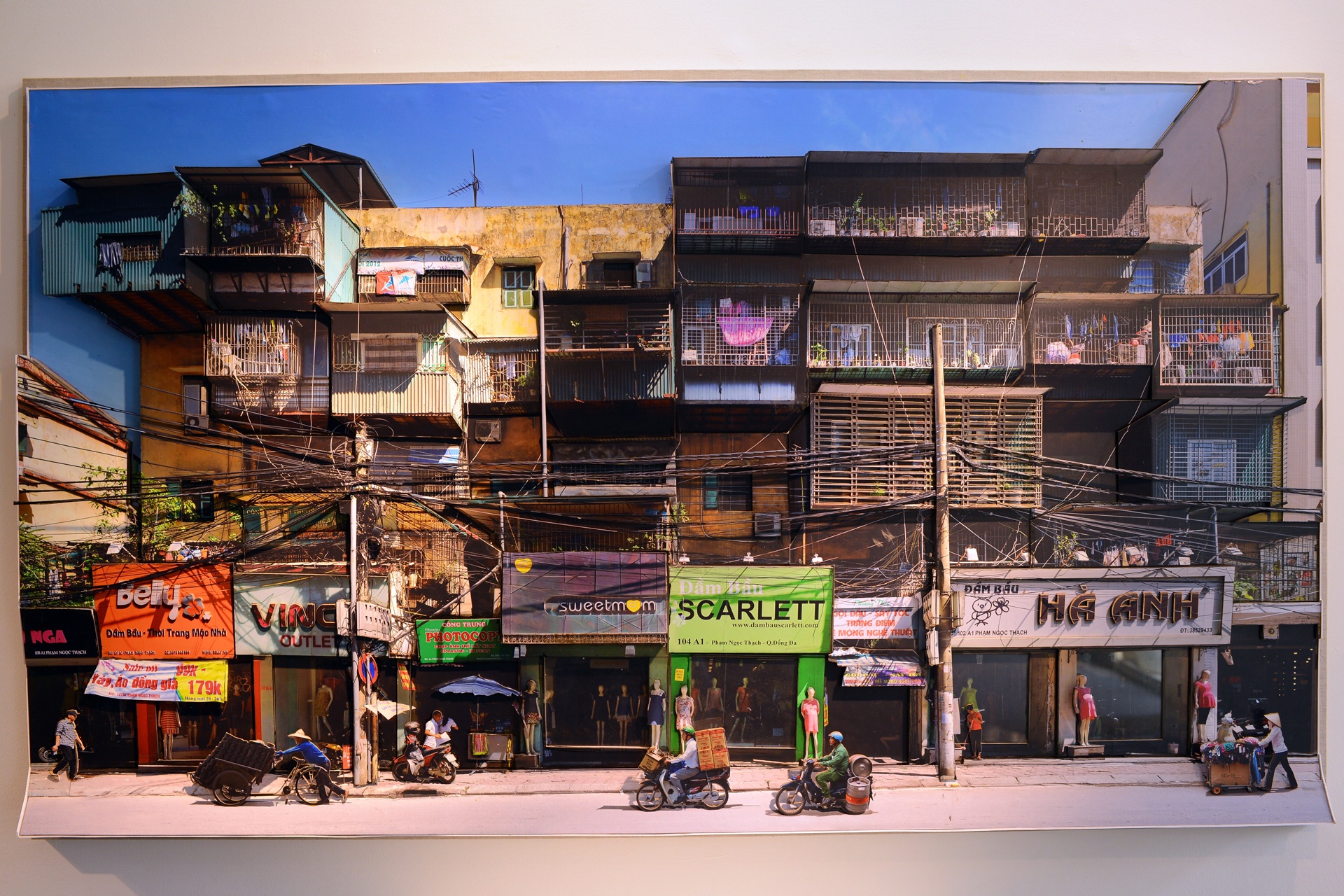 Trien lam Thay hinh doi mat anh 12