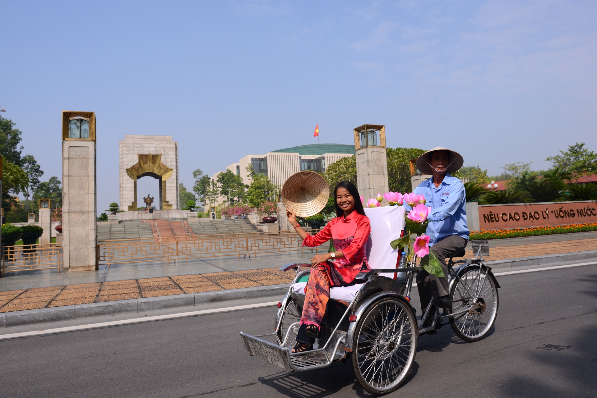 dieu hanh ao dai o Ha Noi anh 15