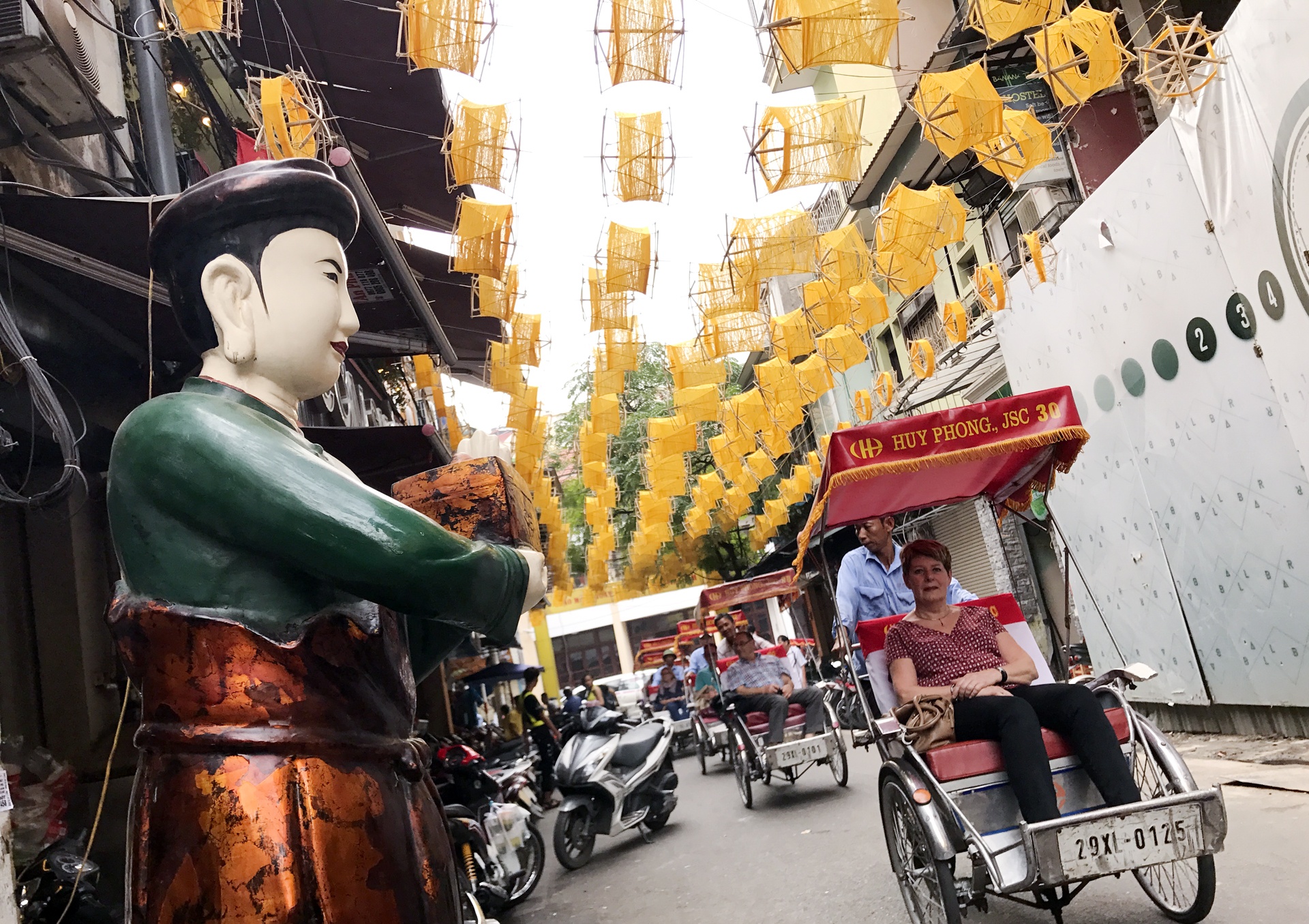 Pho lua Dao Duy Tu anh 8