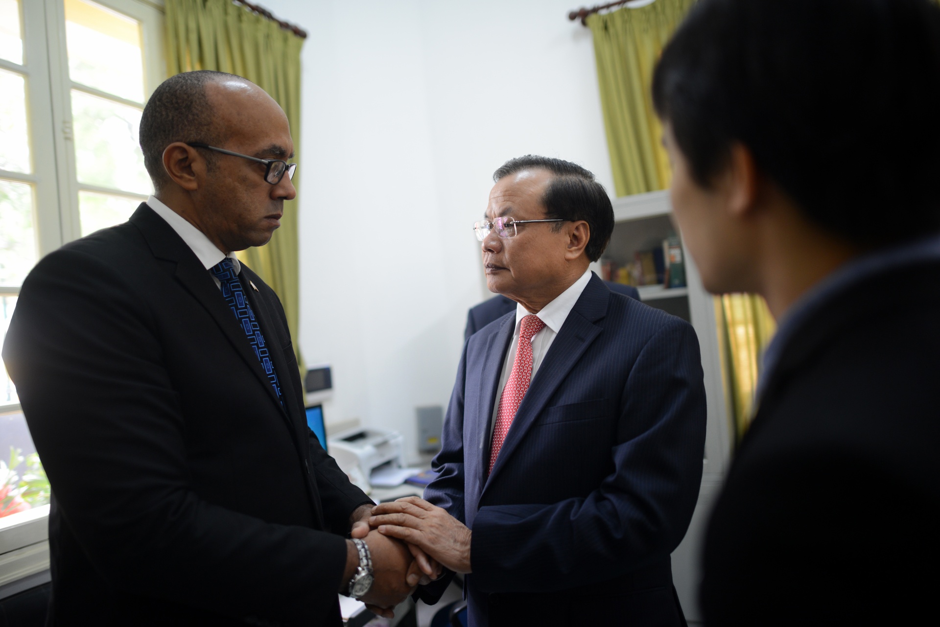 Nguoi dan Viet Nam vieng Fidel Castro anh 12