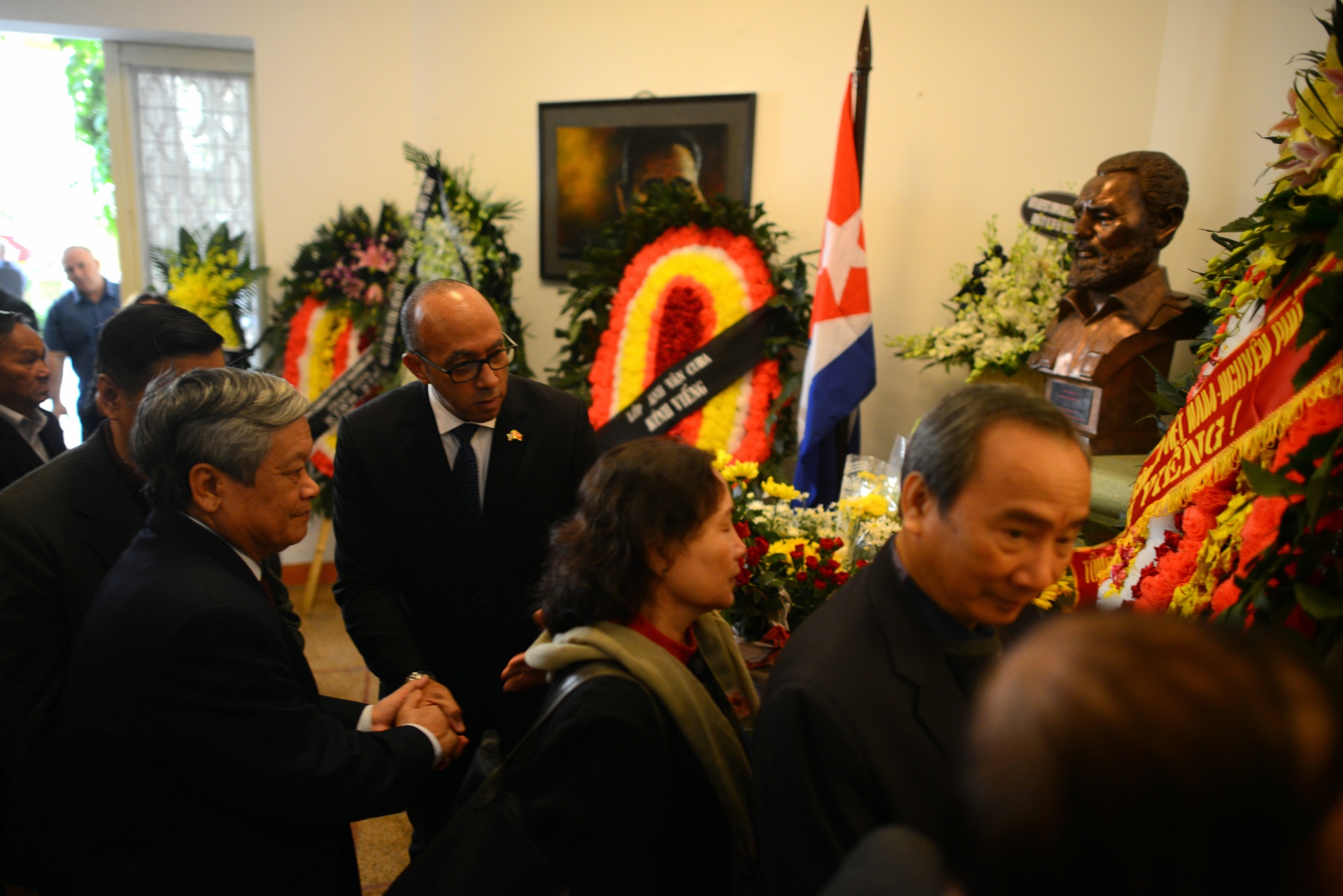 Nguoi dan Viet Nam vieng Fidel Castro anh 17