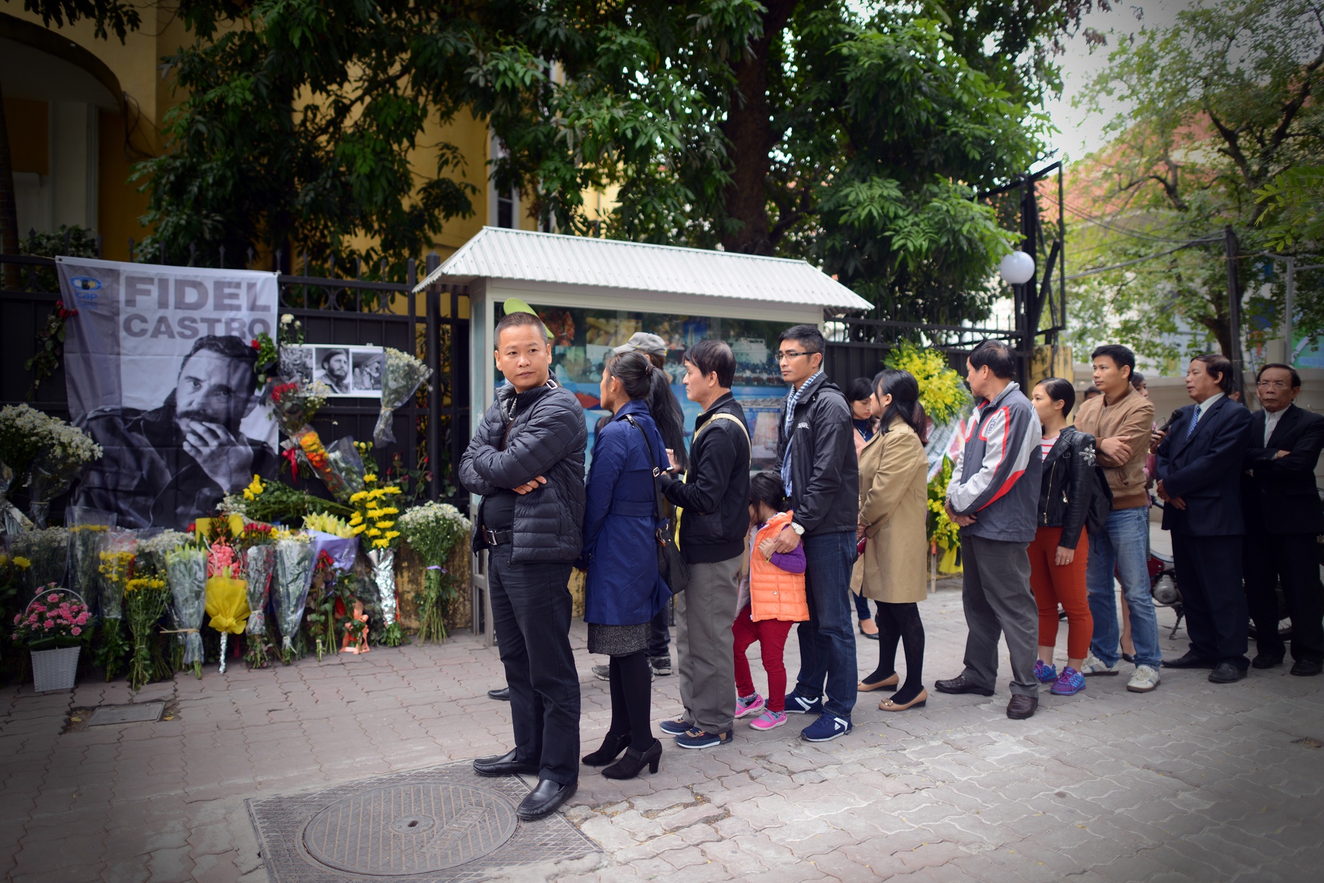 Nguoi dan Viet Nam vieng Fidel Castro anh 1