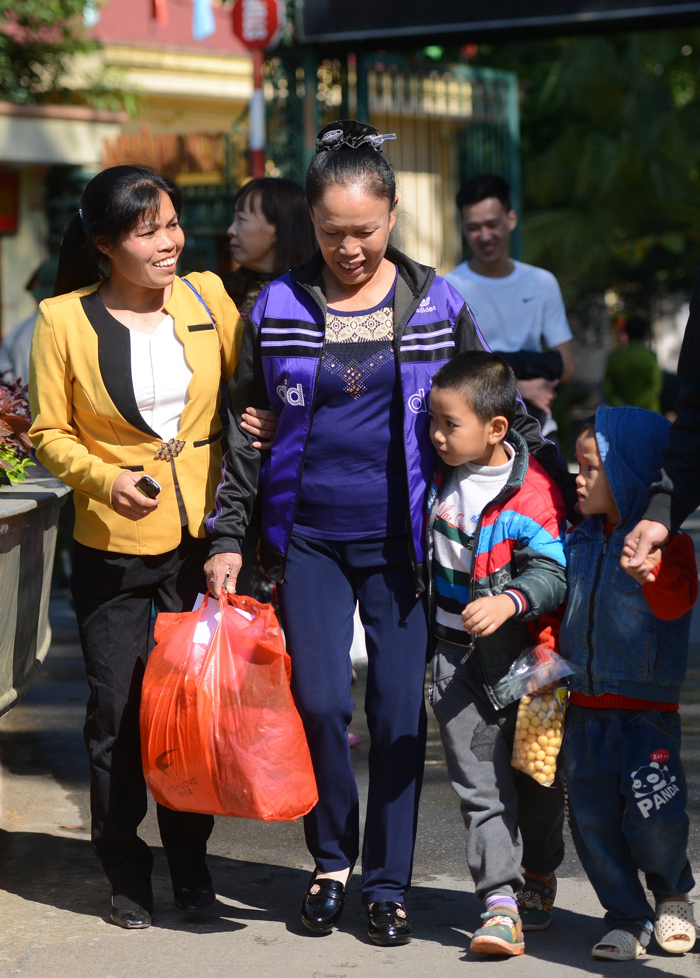 Dac xa pham nhan anh 13